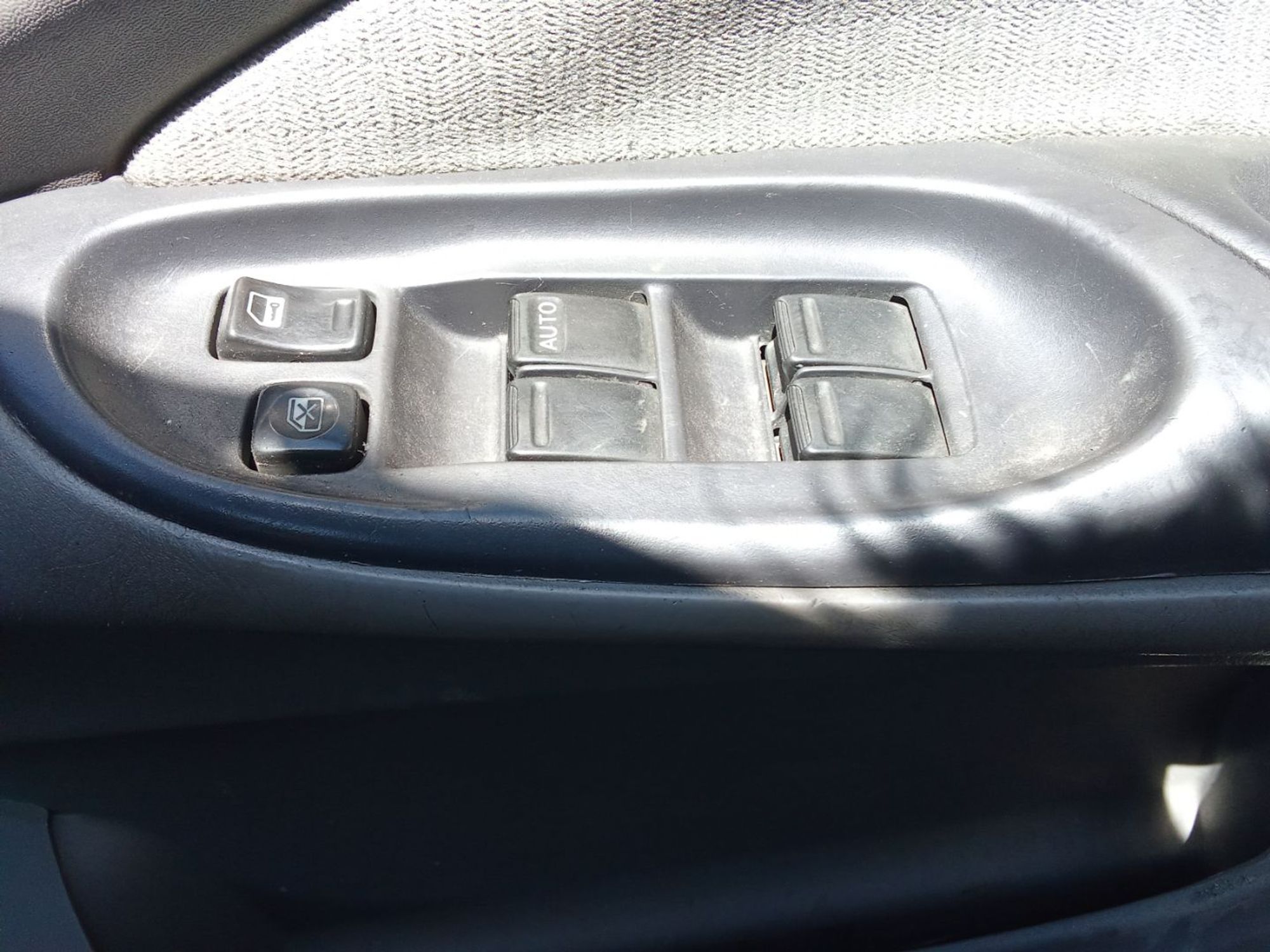 https://ycs.partsauto.market/partsauto-images/thmbs/userImages/7ed63c96fe685f431889ec34ef8f13b8/part/9685a9c6-6284-4359-81dc-9c8953f6c2d4_1780381375506.jpg