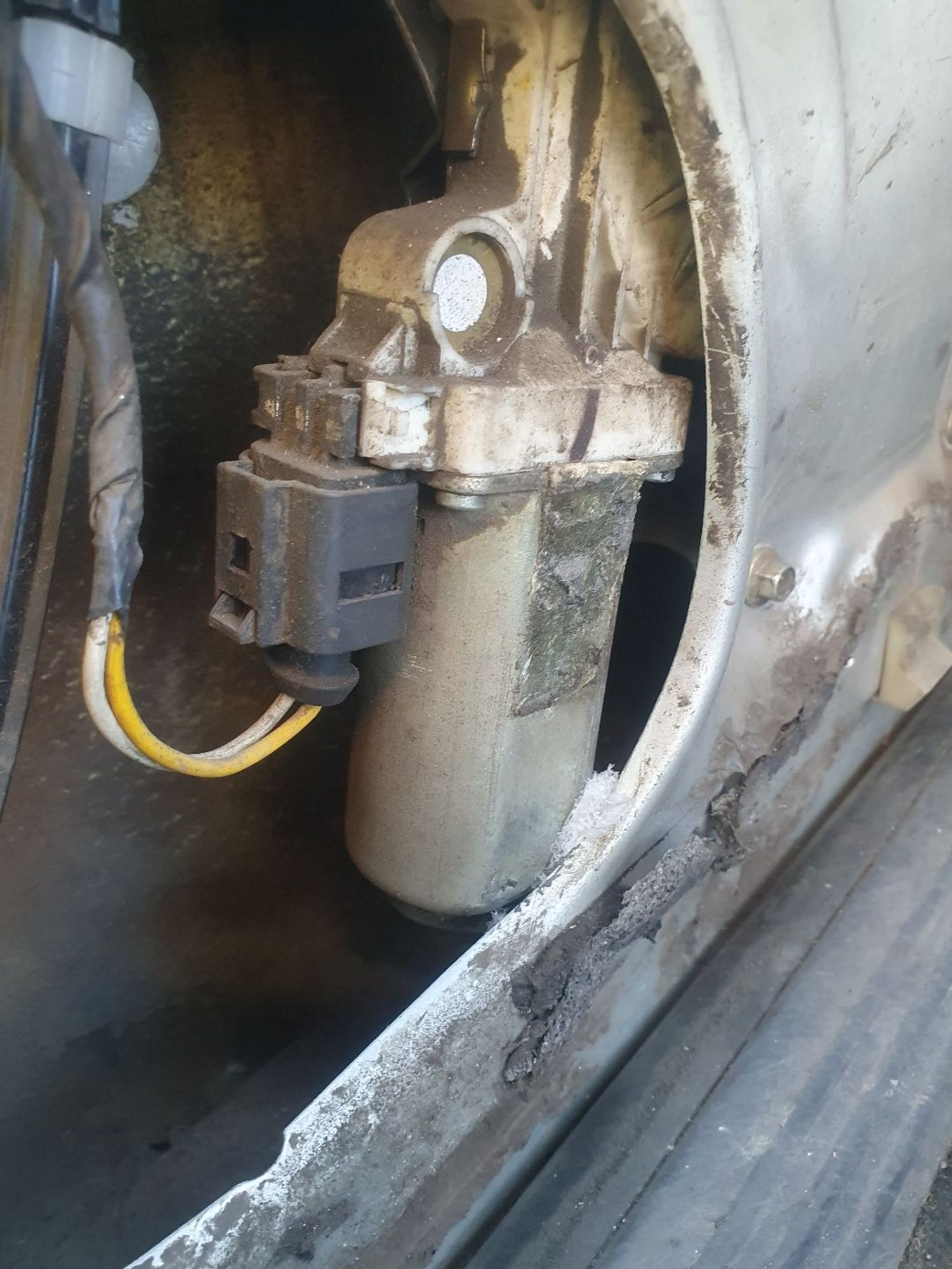 https://ycs.partsauto.market/partsauto-images/thmbs/userImages/7ed63c96fe685f431889ec34ef8f13b8/part/96dce87f-bf73-4a7c-bb43-67a9f9a87b17_1781866541267.jpg