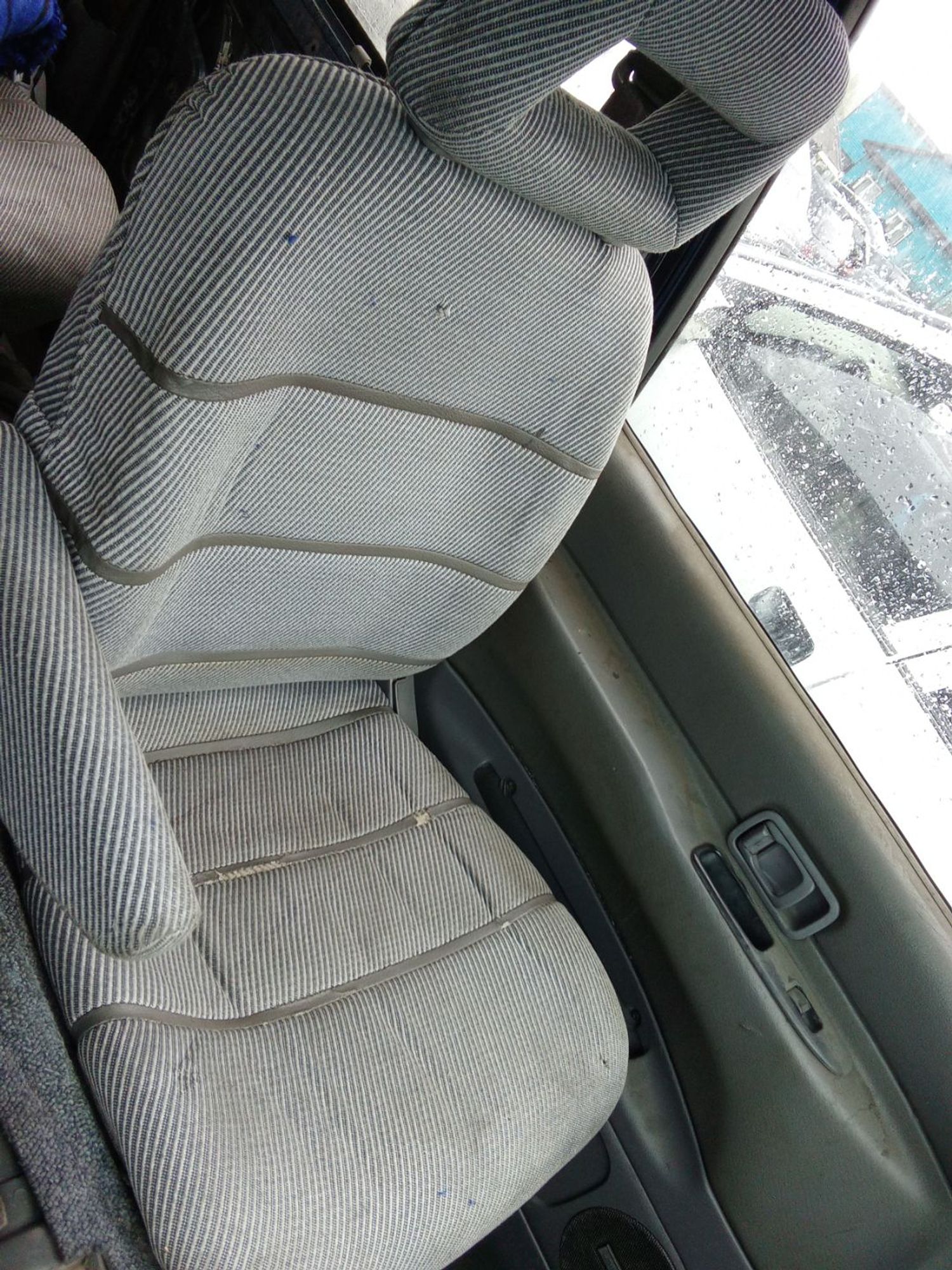 https://ycs.partsauto.market/partsauto-images/thmbs/userImages/7ed63c96fe685f431889ec34ef8f13b8/part/970fbd13-c851-47e2-8127-8be57be04d1f_1778392996275.jpg