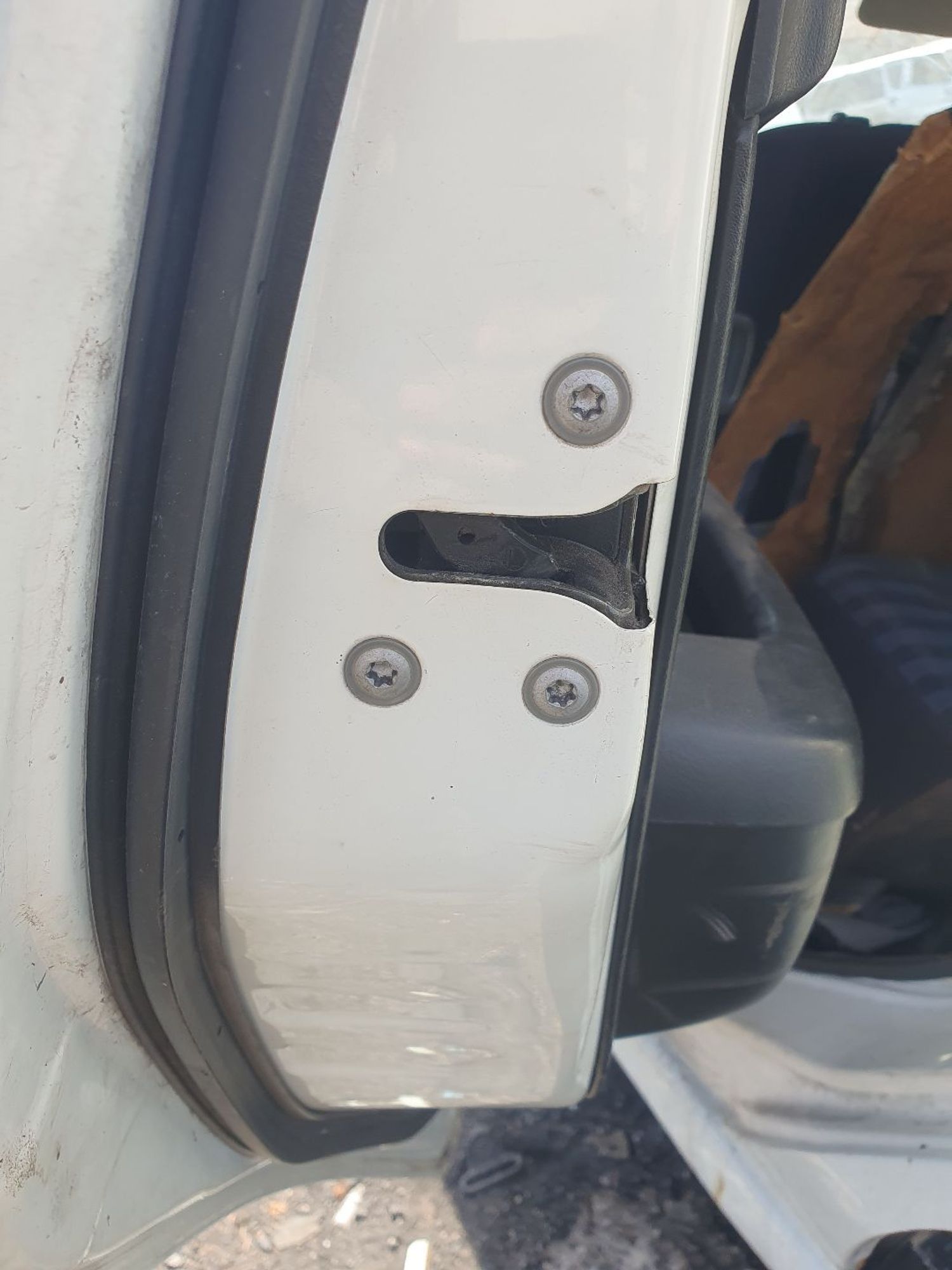 https://ycs.partsauto.market/partsauto-images/thmbs/userImages/7ed63c96fe685f431889ec34ef8f13b8/part/9a858636-ce35-4dd8-988b-c57a8b16a3ad_1777535356202.jpg