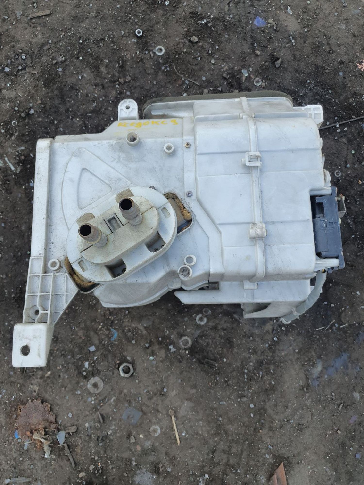 https://ycs.partsauto.market/partsauto-images/thmbs/userImages/7ed63c96fe685f431889ec34ef8f13b8/part/9bb13cae-6535-454e-b48e-1d39739de9de_1786702586840.jpg