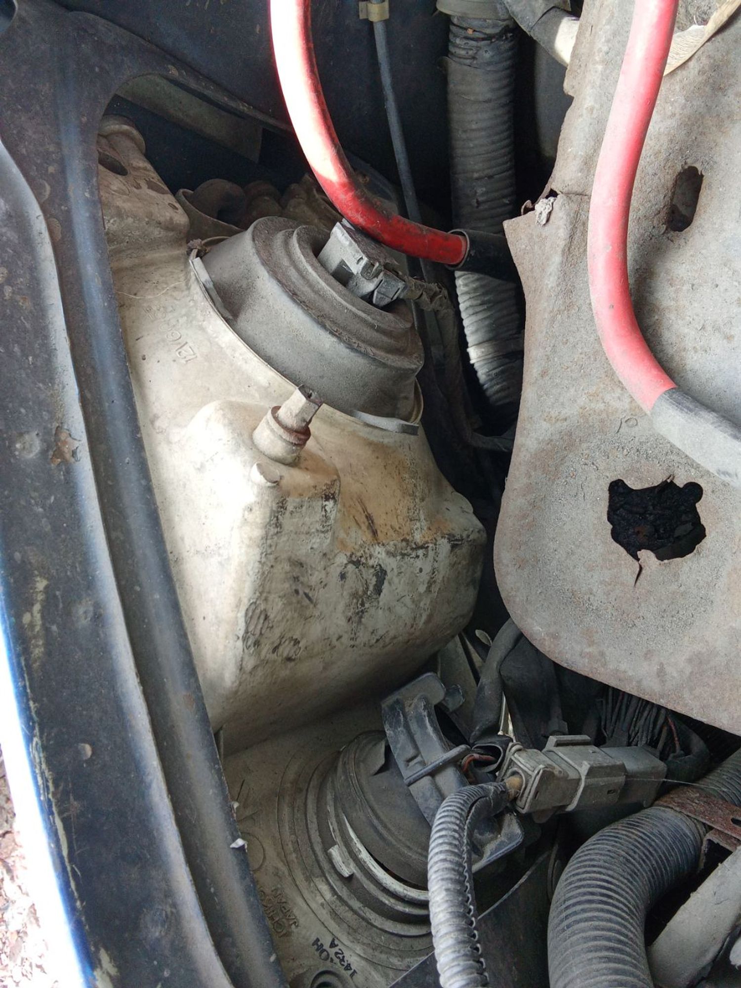 https://ycs.partsauto.market/partsauto-images/thmbs/userImages/7ed63c96fe685f431889ec34ef8f13b8/part/9c2e333a-000a-4a75-a395-5e693fb534f4_1778304389103.jpg