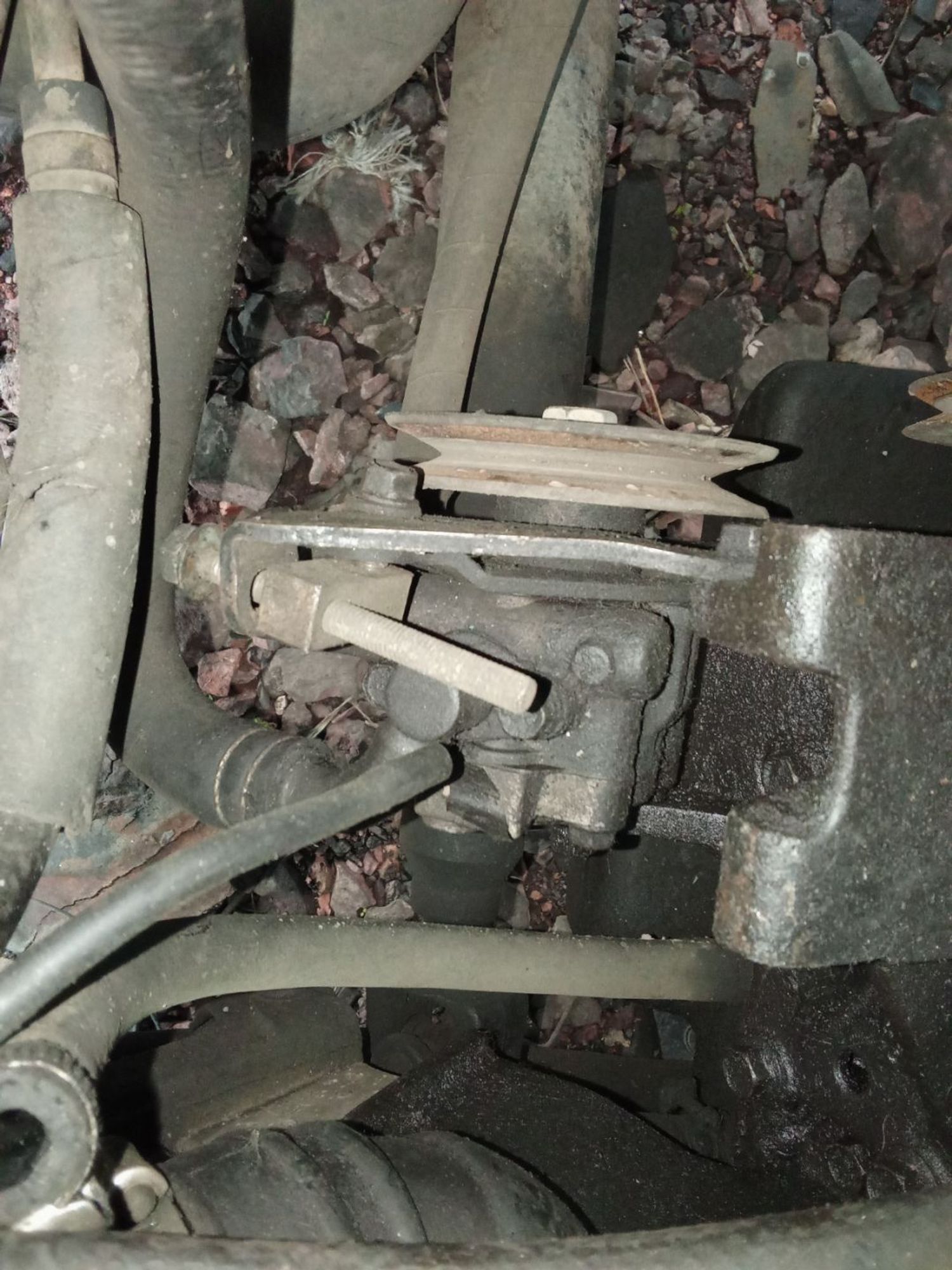 https://ycs.partsauto.market/partsauto-images/thmbs/userImages/7ed63c96fe685f431889ec34ef8f13b8/part/9efc008e-d02b-4e0f-a695-5e586b09a899_1778399340254.jpg