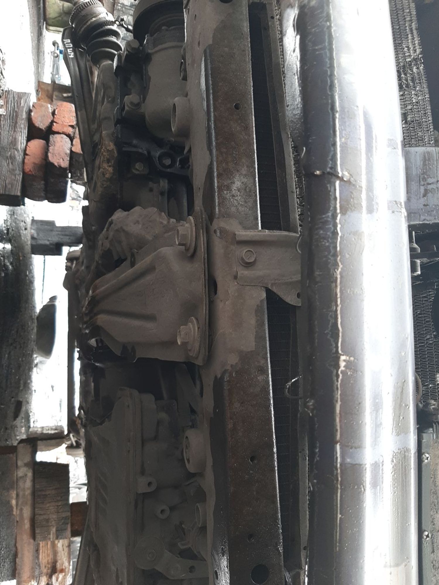 https://ycs.partsauto.market/partsauto-images/thmbs/userImages/7ed63c96fe685f431889ec34ef8f13b8/part/9f67f00f-a938-4426-82ae-8bf745bbbc56_1776054990207.jpg