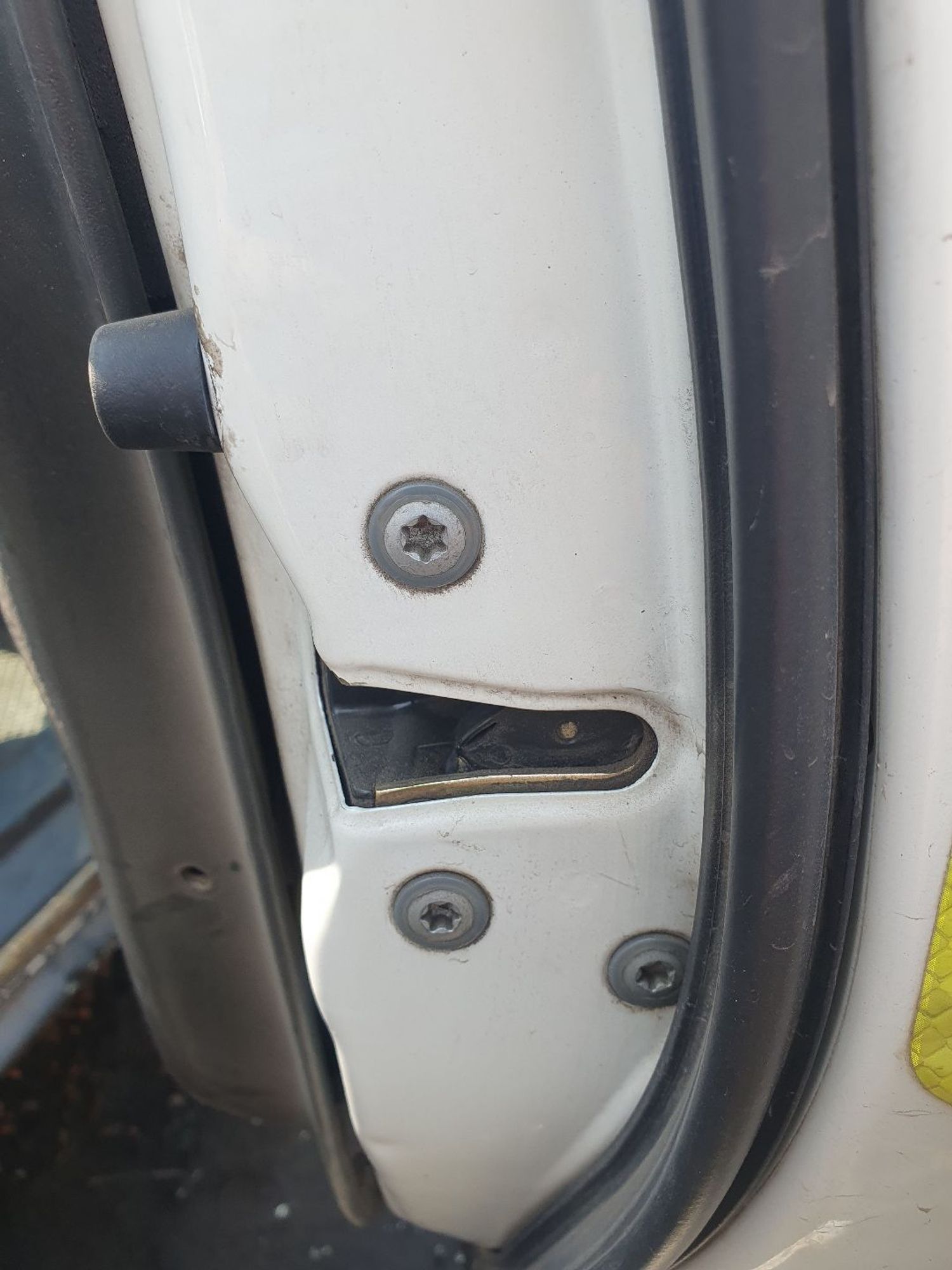 https://ycs.partsauto.market/partsauto-images/thmbs/userImages/7ed63c96fe685f431889ec34ef8f13b8/part/a0c1281a-e9c6-408e-897e-77f42cf285a1_1782114237348.jpg