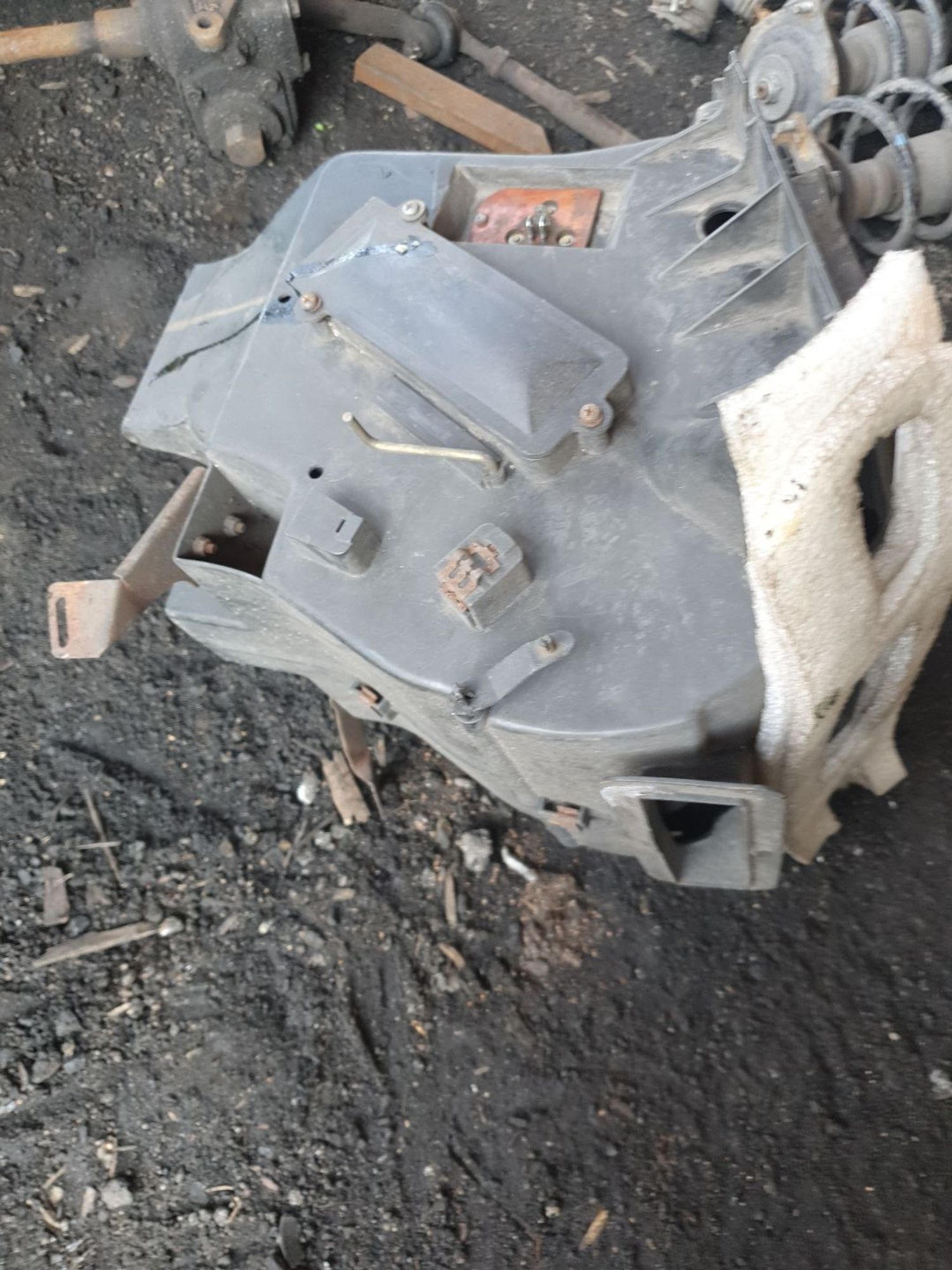 https://ycs.partsauto.market/partsauto-images/thmbs/userImages/7ed63c96fe685f431889ec34ef8f13b8/part/a0f51c58-0d27-4358-a365-757f0fc6fd2b_1785743366362.jpg