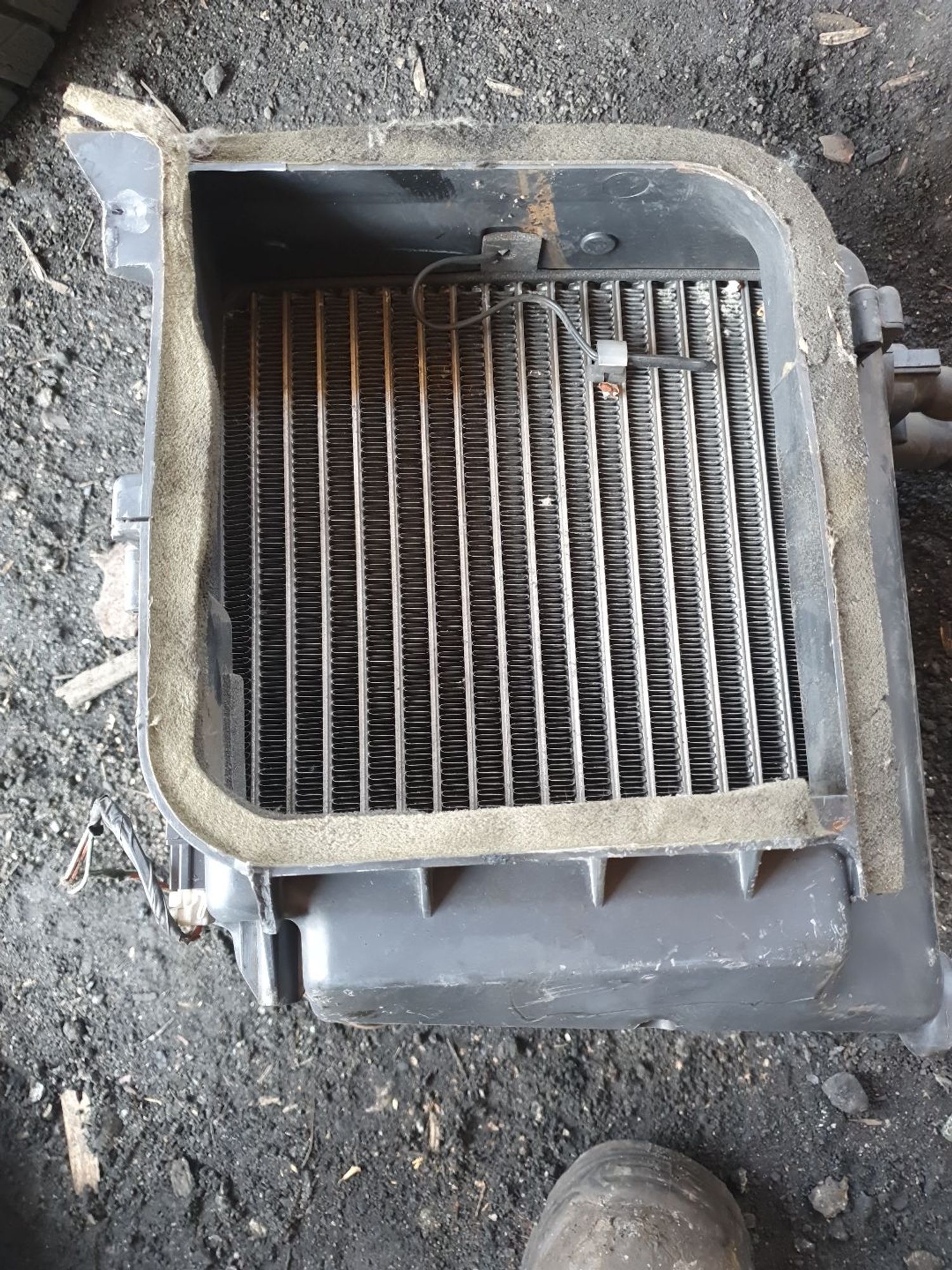 https://ycs.partsauto.market/partsauto-images/thmbs/userImages/7ed63c96fe685f431889ec34ef8f13b8/part/a15c40ba-bf7e-47e5-851b-08b39d8caf47_1785741773318.jpg