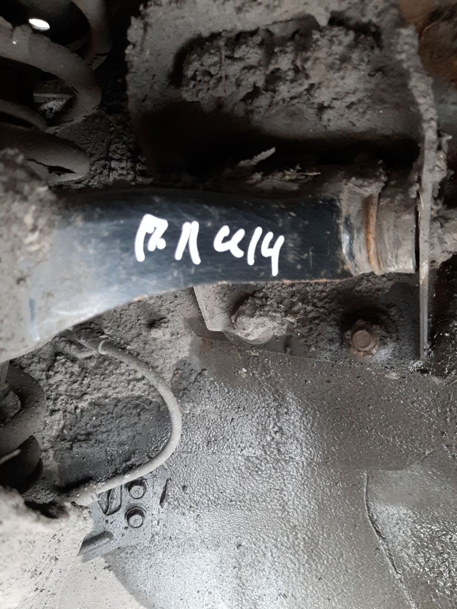 https://ycs.partsauto.market/partsauto-images/thmbs/userImages/7ed63c96fe685f431889ec34ef8f13b8/part/a19ca1f9-9c4f-4eaa-a9d0-a1faddbd763f_1776054465565.jpg