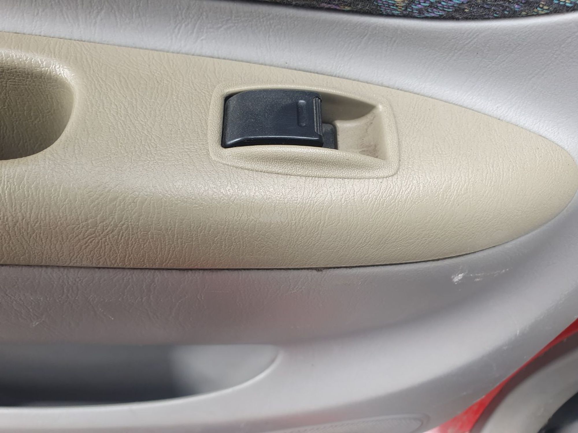 https://ycs.partsauto.market/partsauto-images/thmbs/userImages/7ed63c96fe685f431889ec34ef8f13b8/part/a3d98323-f896-4b4b-b769-c8d97d5711b5_1779345829230.jpg