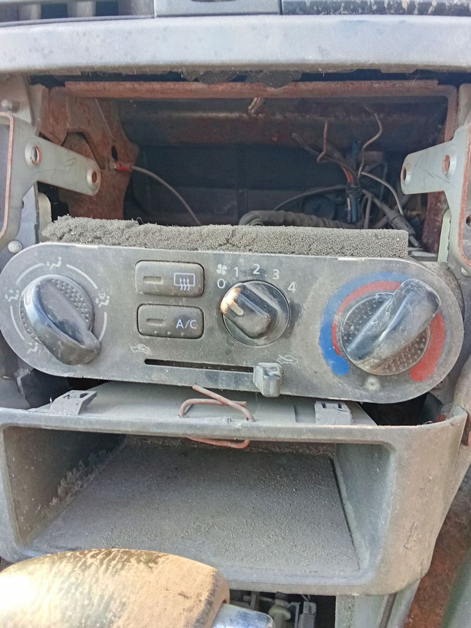 https://ycs.partsauto.market/partsauto-images/thmbs/userImages/7ed63c96fe685f431889ec34ef8f13b8/part/a669c178-e77b-4669-bc72-0af21f6e5cfa_1780748559495.jpg