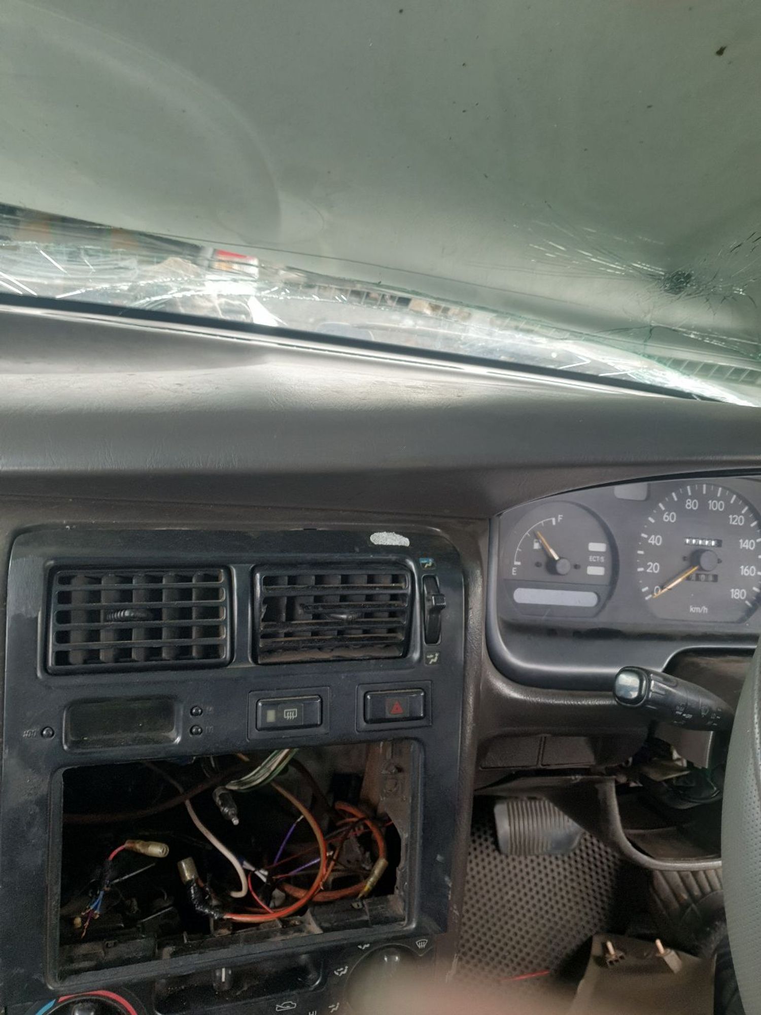 https://ycs.partsauto.market/partsauto-images/thmbs/userImages/7ed63c96fe685f431889ec34ef8f13b8/part/a6d60014-27b0-47e1-9afb-3996765de389_1778834014331.jpg