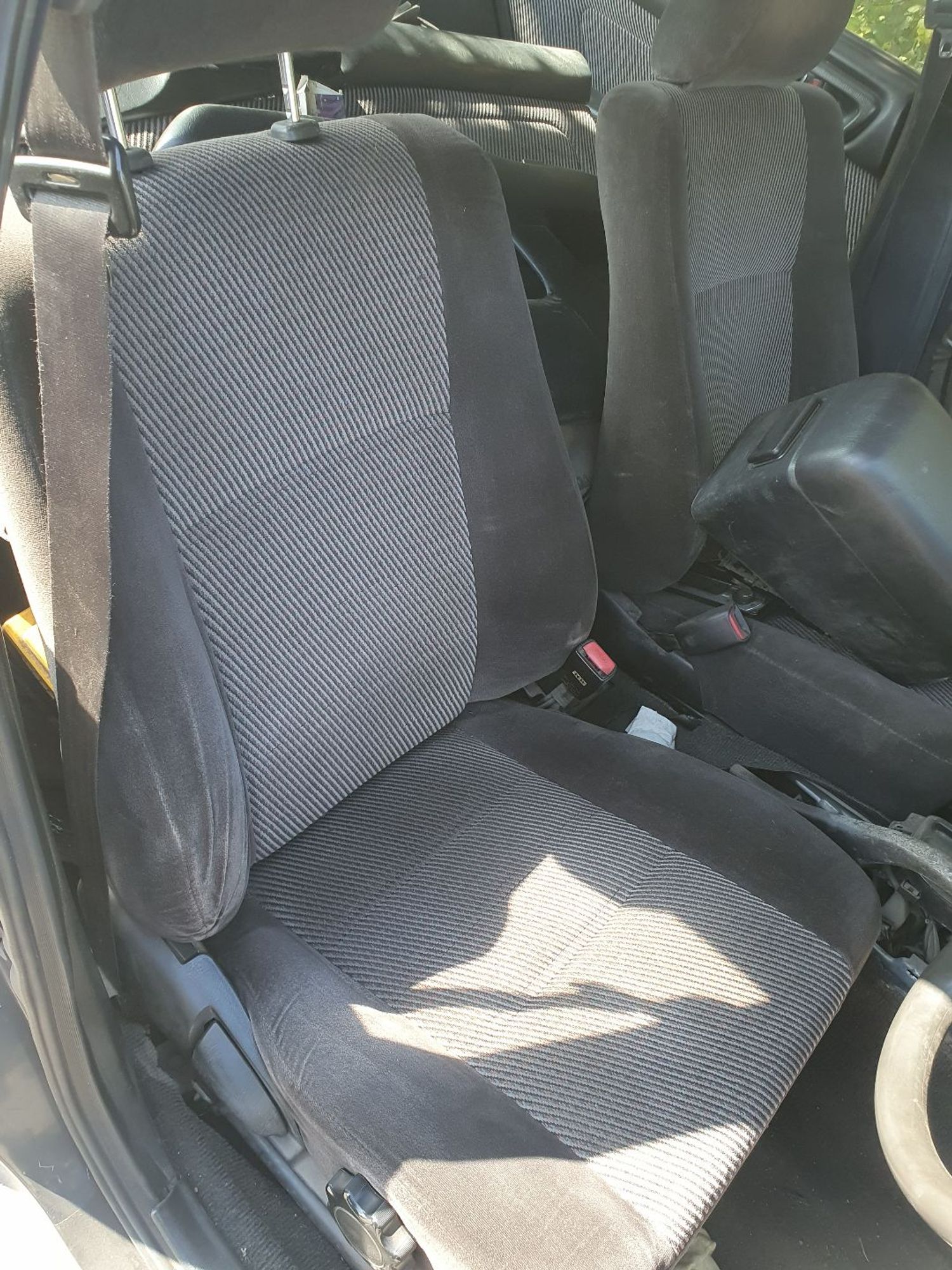 https://ycs.partsauto.market/partsauto-images/thmbs/userImages/7ed63c96fe685f431889ec34ef8f13b8/part/a8bd6a20-193b-4077-8c6d-2a56b00ade44_1786689298057.jpg