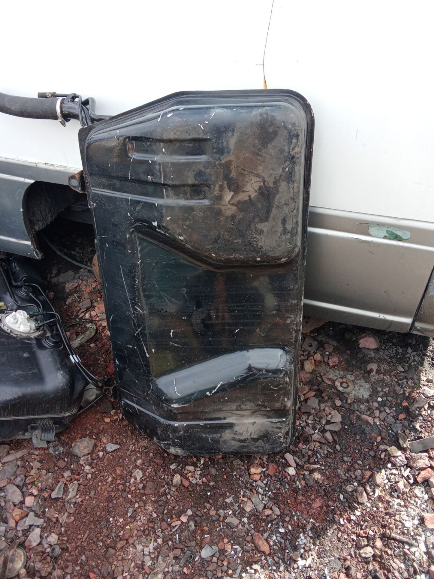 https://ycs.partsauto.market/partsauto-images/thmbs/userImages/7ed63c96fe685f431889ec34ef8f13b8/part/a92a1b42-f247-4dda-a556-d7d507eb8979_1779762774022.jpg