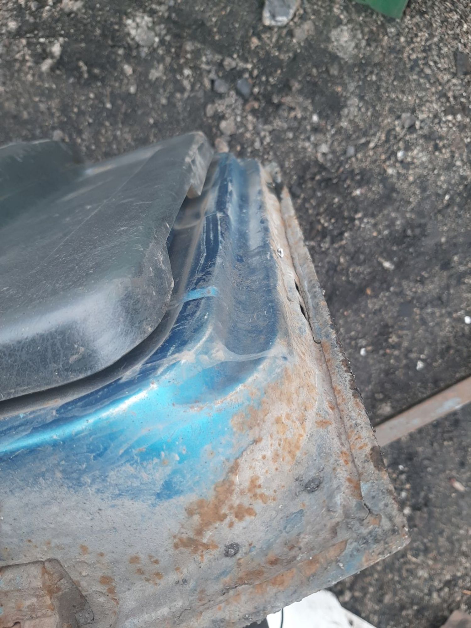 https://ycs.partsauto.market/partsauto-images/thmbs/userImages/7ed63c96fe685f431889ec34ef8f13b8/part/a988c3ef-7648-47aa-854c-a211c39f8af9_1777263171811.jpg