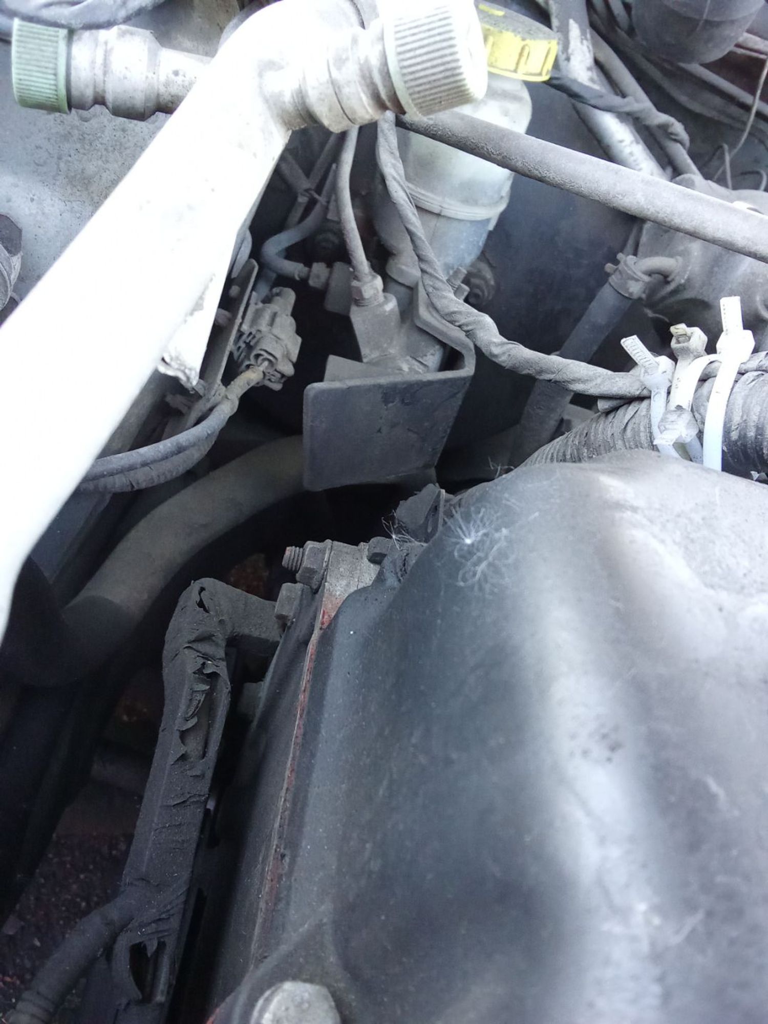https://ycs.partsauto.market/partsauto-images/thmbs/userImages/7ed63c96fe685f431889ec34ef8f13b8/part/ac303017-aa22-4a09-a01c-2ab2bf307d8e_1780370060878.jpg