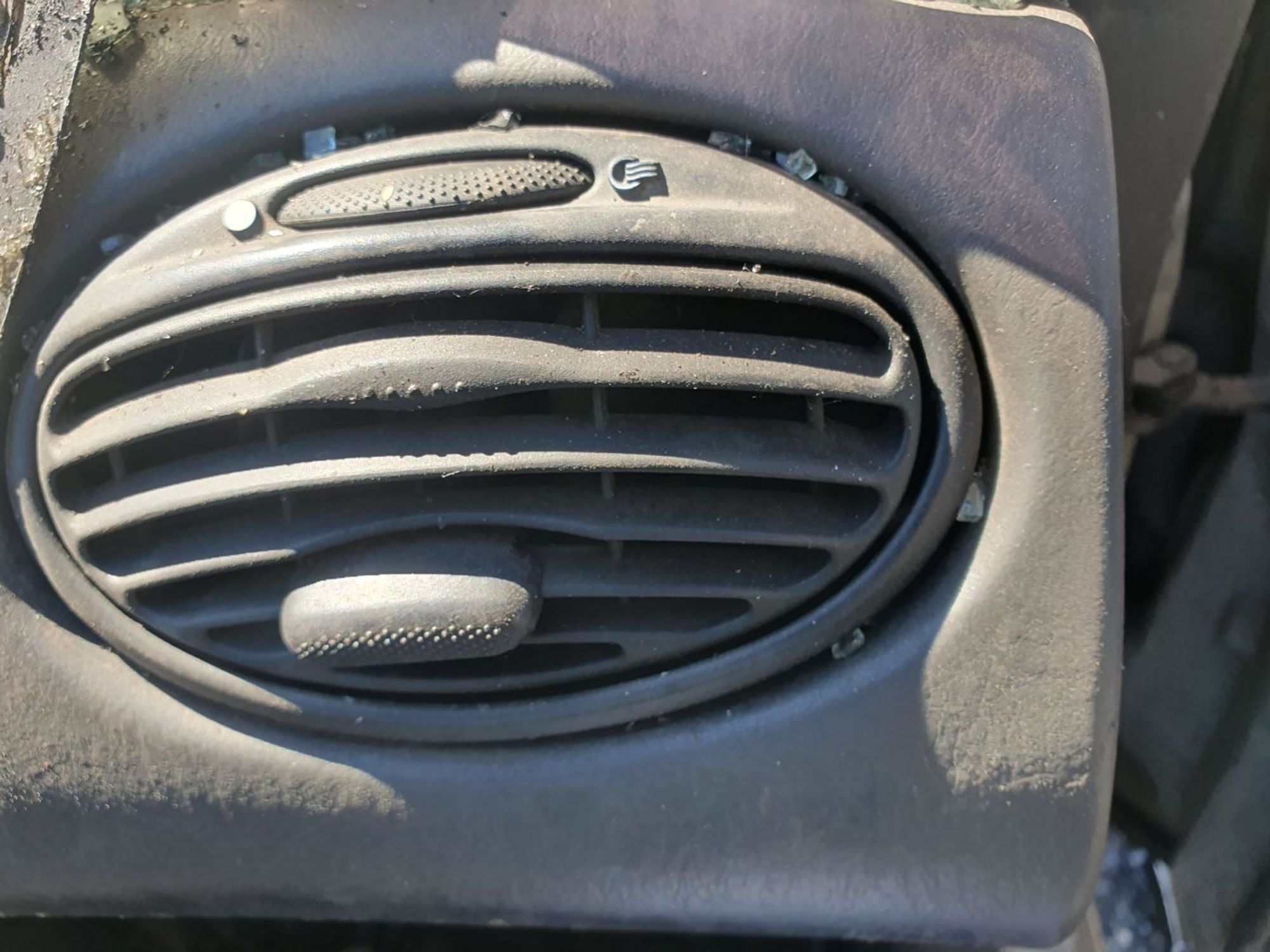 https://ycs.partsauto.market/partsauto-images/thmbs/userImages/7ed63c96fe685f431889ec34ef8f13b8/part/ae120505-3e1c-4a9c-a897-d68c72700166_1781863319967.jpg