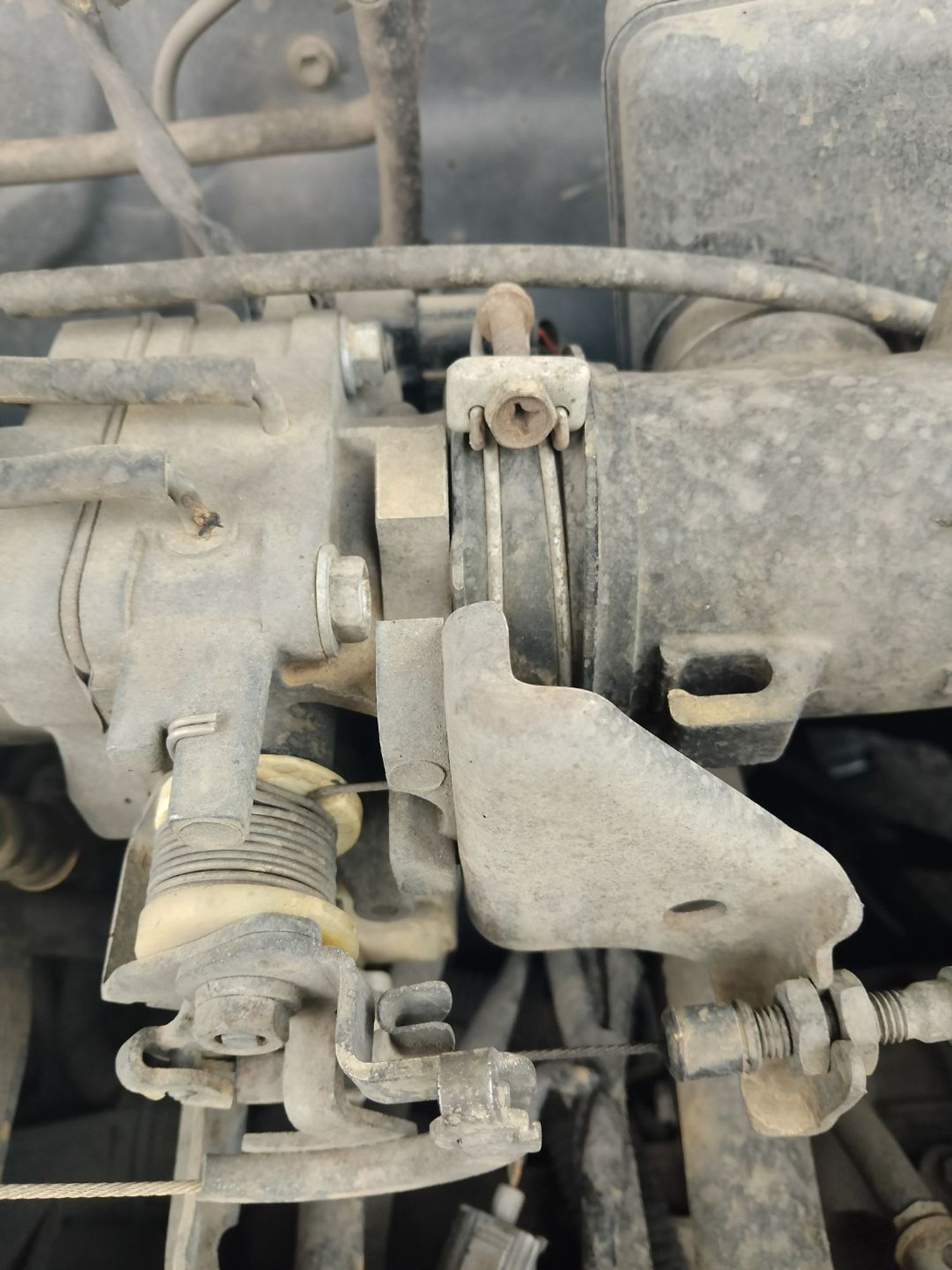 https://ycs.partsauto.market/partsauto-images/thmbs/userImages/7ed63c96fe685f431889ec34ef8f13b8/part/aebb40b6-184d-41aa-9677-d0c7c50f0b7f_1785225691215.jpg