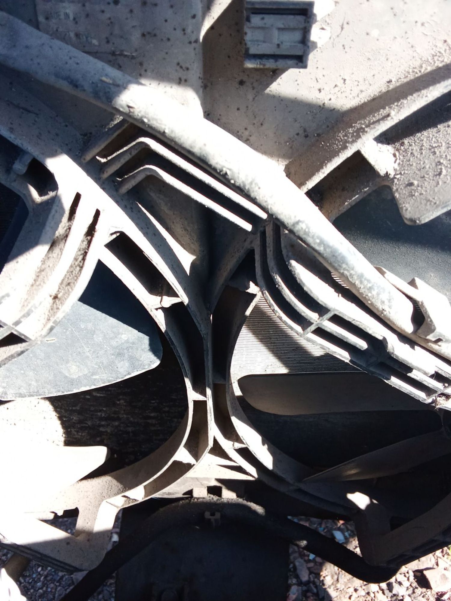 https://ycs.partsauto.market/partsauto-images/thmbs/userImages/7ed63c96fe685f431889ec34ef8f13b8/part/b05e42c8-ef4a-4d97-9967-dab301a83369_1780716693590.jpg