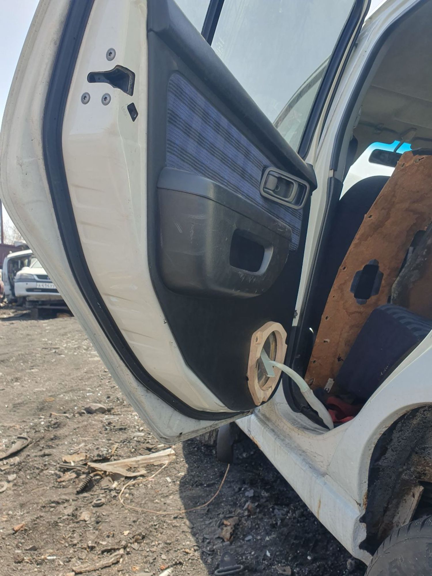 https://ycs.partsauto.market/partsauto-images/thmbs/userImages/7ed63c96fe685f431889ec34ef8f13b8/part/b34d349e-a6a6-47d1-ae5f-81798ab0f5d5_1777535184366.jpg