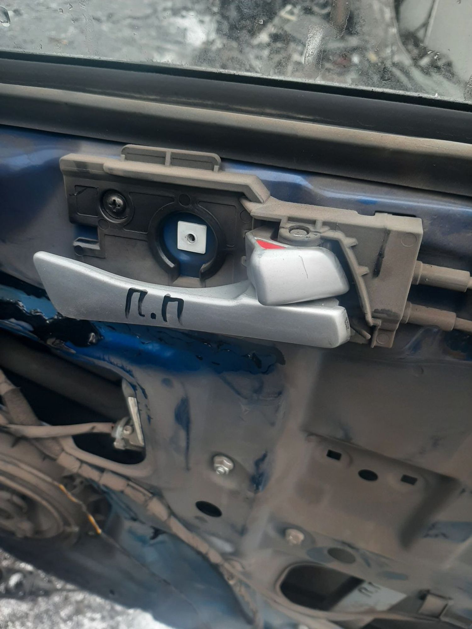 https://ycs.partsauto.market/partsauto-images/thmbs/userImages/7ed63c96fe685f431889ec34ef8f13b8/part/b71f8ee0-7d77-4360-91e8-f6e48a28c17f_1774345743472.jpg