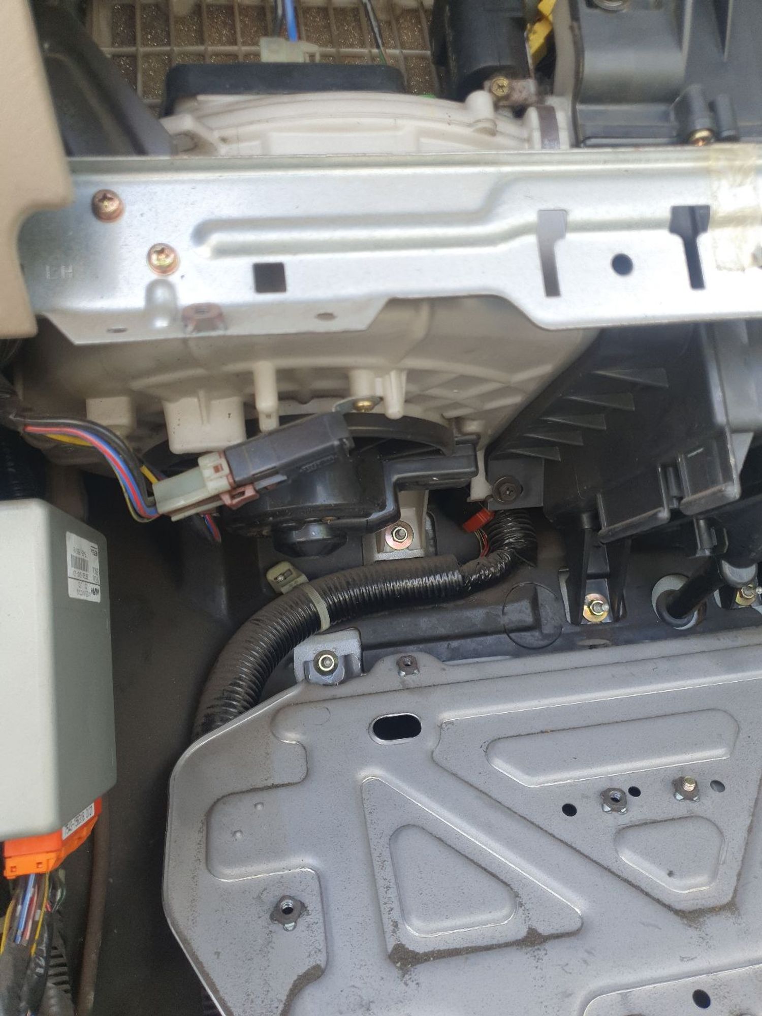 https://ycs.partsauto.market/partsauto-images/thmbs/userImages/7ed63c96fe685f431889ec34ef8f13b8/part/b71fcd9a-9f03-4664-8caa-73363eecf95c_1778312112932.jpg