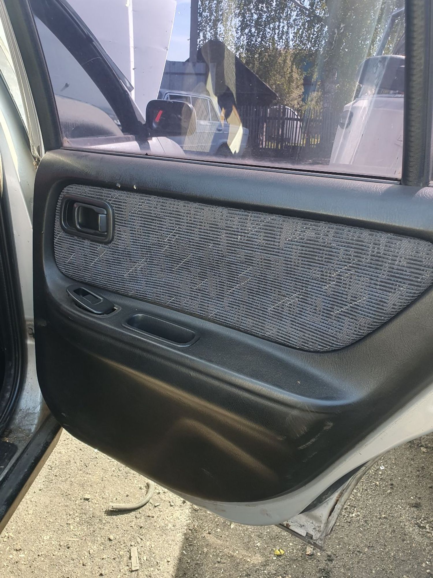 https://ycs.partsauto.market/partsauto-images/thmbs/userImages/7ed63c96fe685f431889ec34ef8f13b8/part/b7bd2244-3257-4ab3-aa72-6349213c22ac_1779855979666.jpg