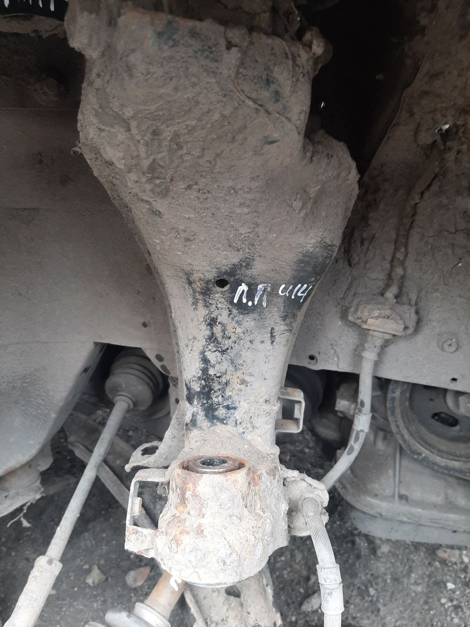 https://ycs.partsauto.market/partsauto-images/thmbs/userImages/7ed63c96fe685f431889ec34ef8f13b8/part/b890d343-4d24-420e-86a2-62d8df2ae6b2_1775998046900.jpg