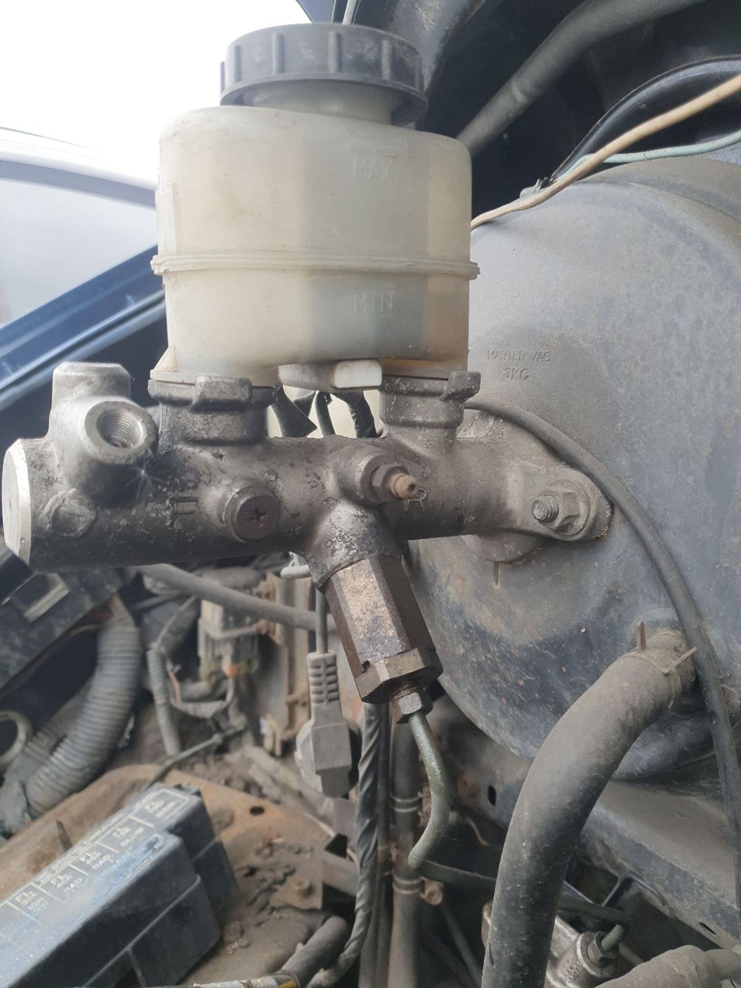 https://ycs.partsauto.market/partsauto-images/thmbs/userImages/7ed63c96fe685f431889ec34ef8f13b8/part/b8be8d84-c4df-4407-96a9-c0d54e9fab16_1779010445136.jpg