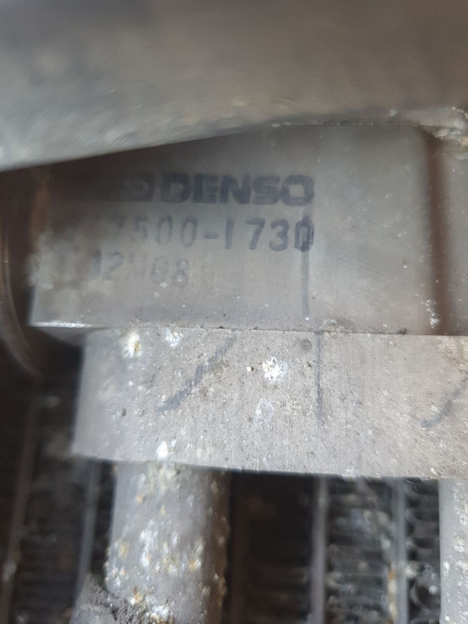 https://ycs.partsauto.market/partsauto-images/thmbs/userImages/7ed63c96fe685f431889ec34ef8f13b8/part/b91bbfa5-15ee-48bf-8d34-3bc80f9b54f9_1785740107534.jpg