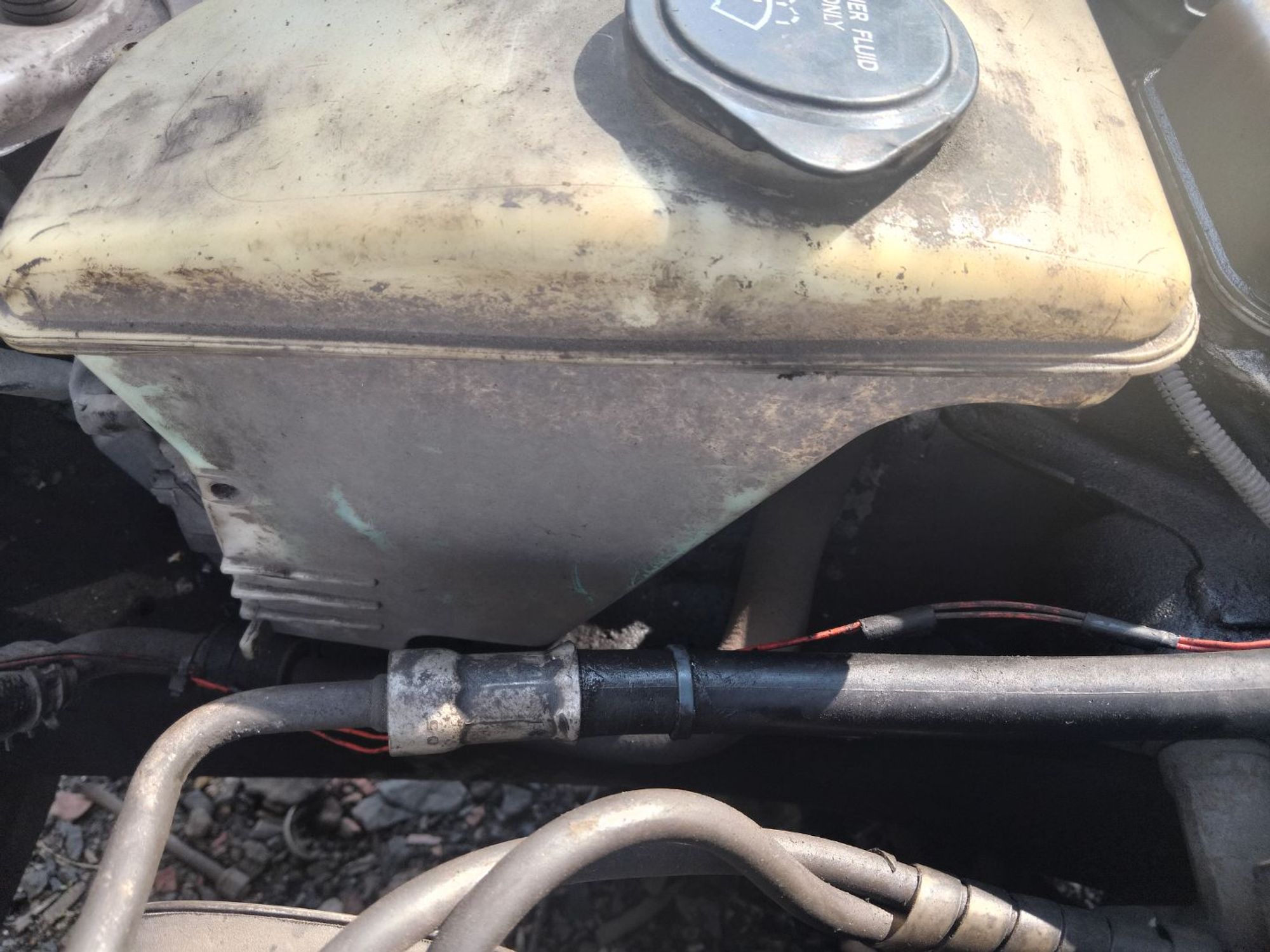 https://ycs.partsauto.market/partsauto-images/thmbs/userImages/7ed63c96fe685f431889ec34ef8f13b8/part/bb87664d-1971-4b65-a2bb-17303c013e6a_1784177974158.jpg