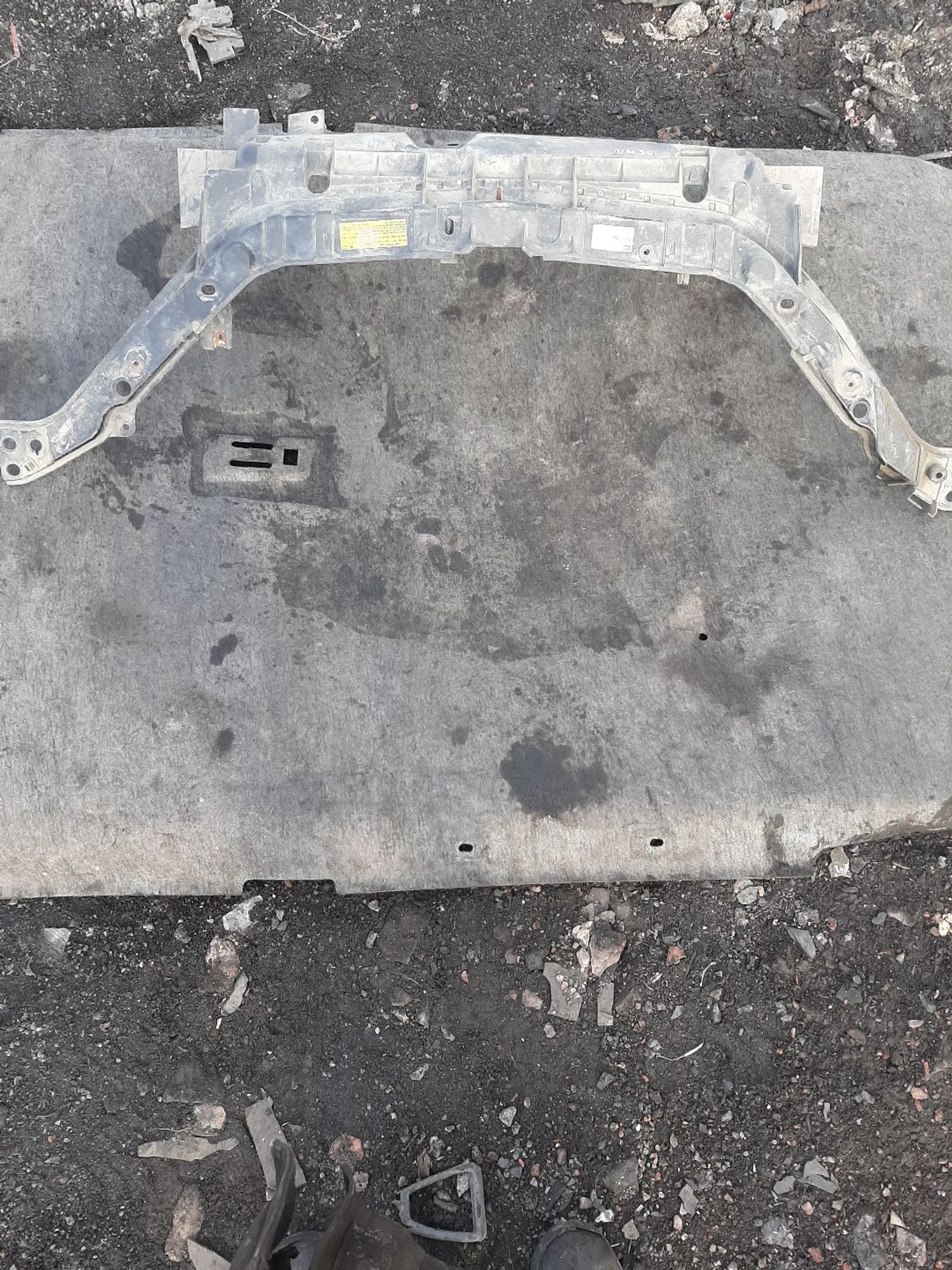 https://ycs.partsauto.market/partsauto-images/thmbs/userImages/7ed63c96fe685f431889ec34ef8f13b8/part/bc6f024b-3a4e-4a00-9cb3-ec9f276d05b7_1775734599010.jpg