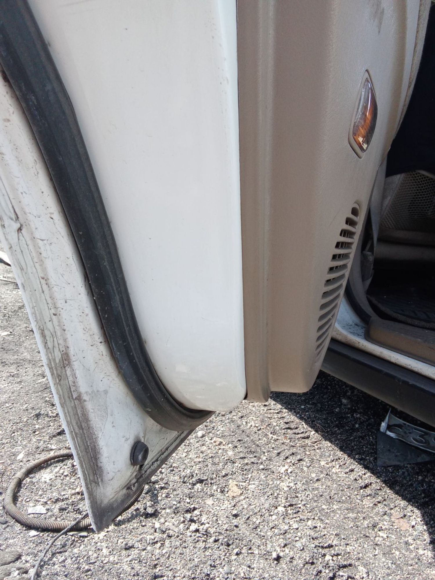 https://ycs.partsauto.market/partsauto-images/thmbs/userImages/7ed63c96fe685f431889ec34ef8f13b8/part/be657c2c-6e91-4692-904f-f32e1182711b_1777695501659.jpg