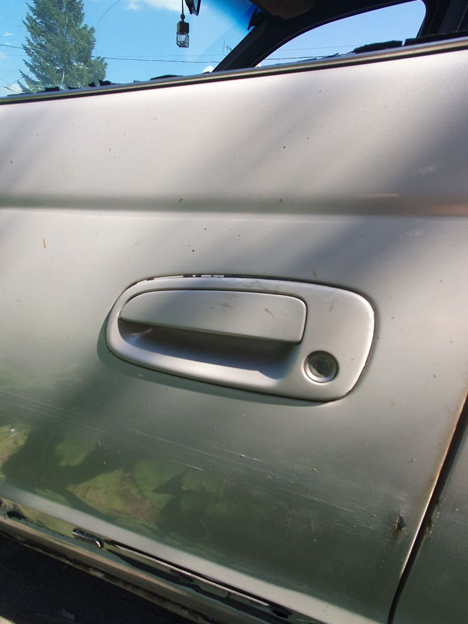 https://ycs.partsauto.market/partsauto-images/thmbs/userImages/7ed63c96fe685f431889ec34ef8f13b8/part/bf8af8a2-2d0b-4963-b3a4-0b463f0d002b_1786780625346.jpg