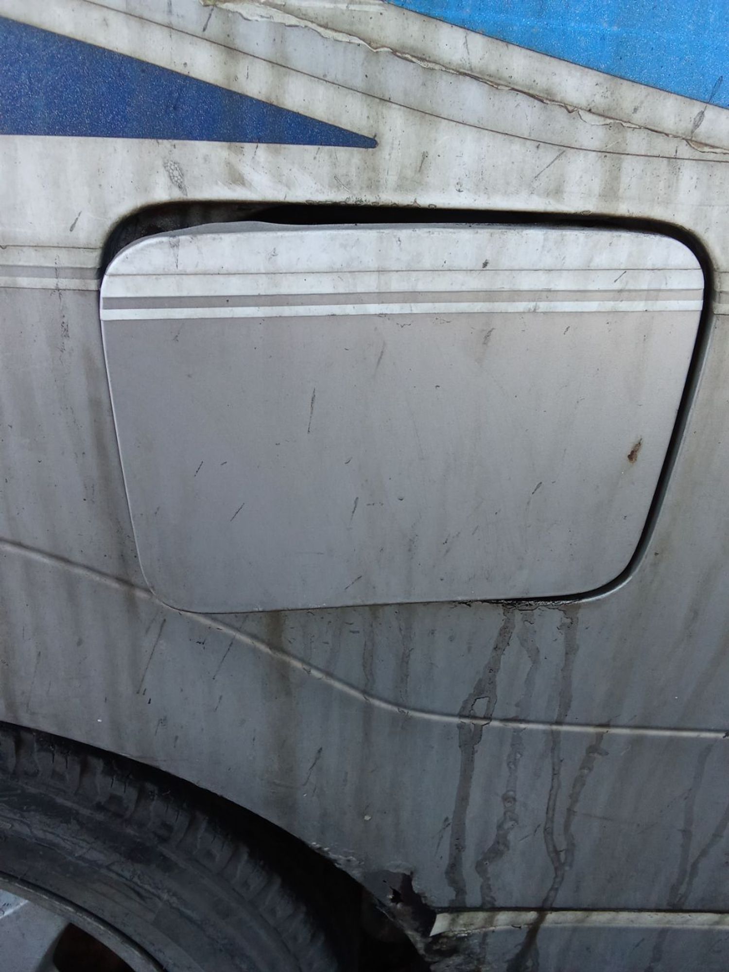 https://ycs.partsauto.market/partsauto-images/thmbs/userImages/7ed63c96fe685f431889ec34ef8f13b8/part/bf9e70c3-e896-4640-ab83-b326b1eb4193_1778639172294.jpg
