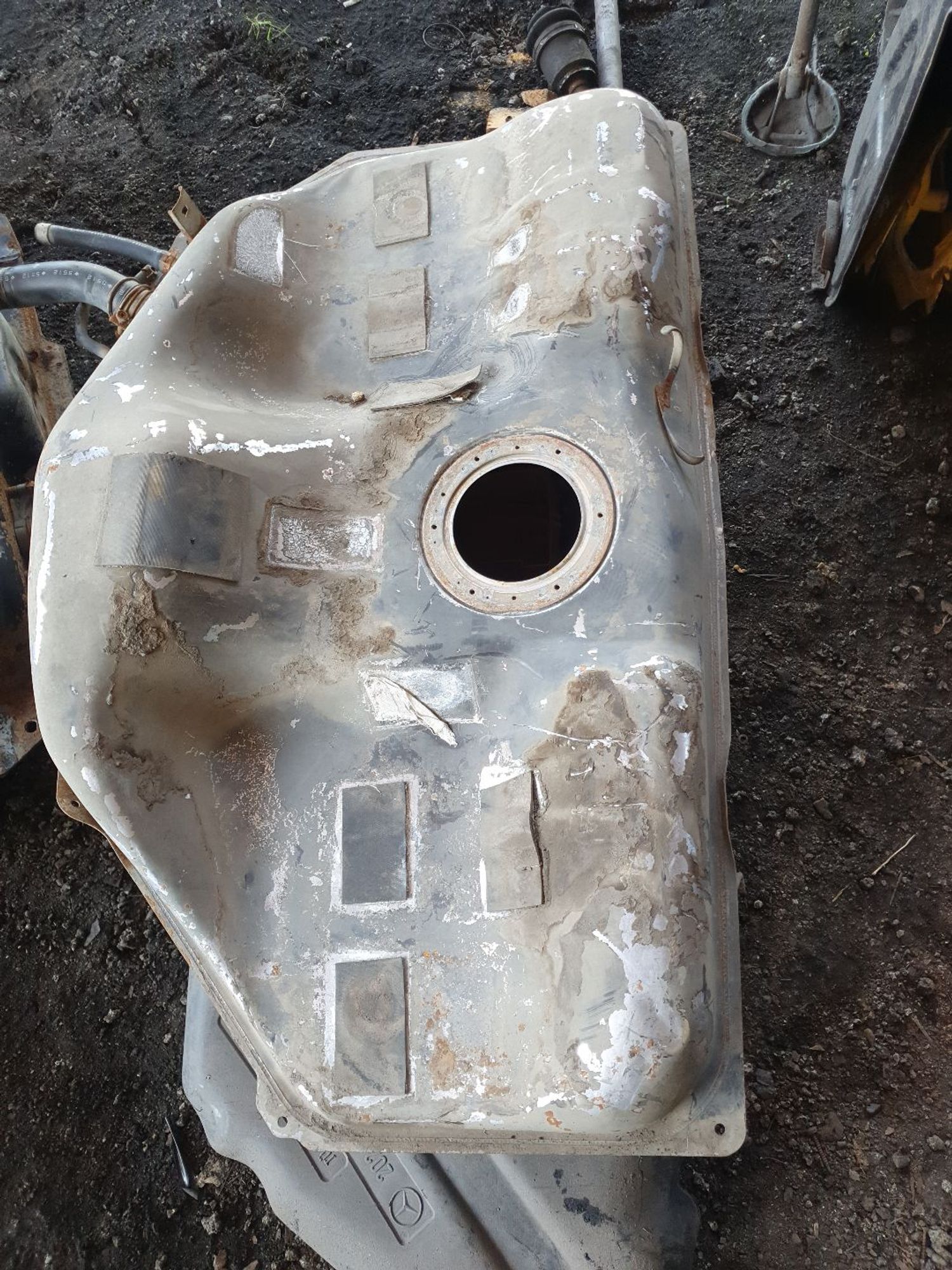https://ycs.partsauto.market/partsauto-images/thmbs/userImages/7ed63c96fe685f431889ec34ef8f13b8/part/c2141fab-827f-4caa-909e-8ddf2b6b2e6d_1785830212091.jpg