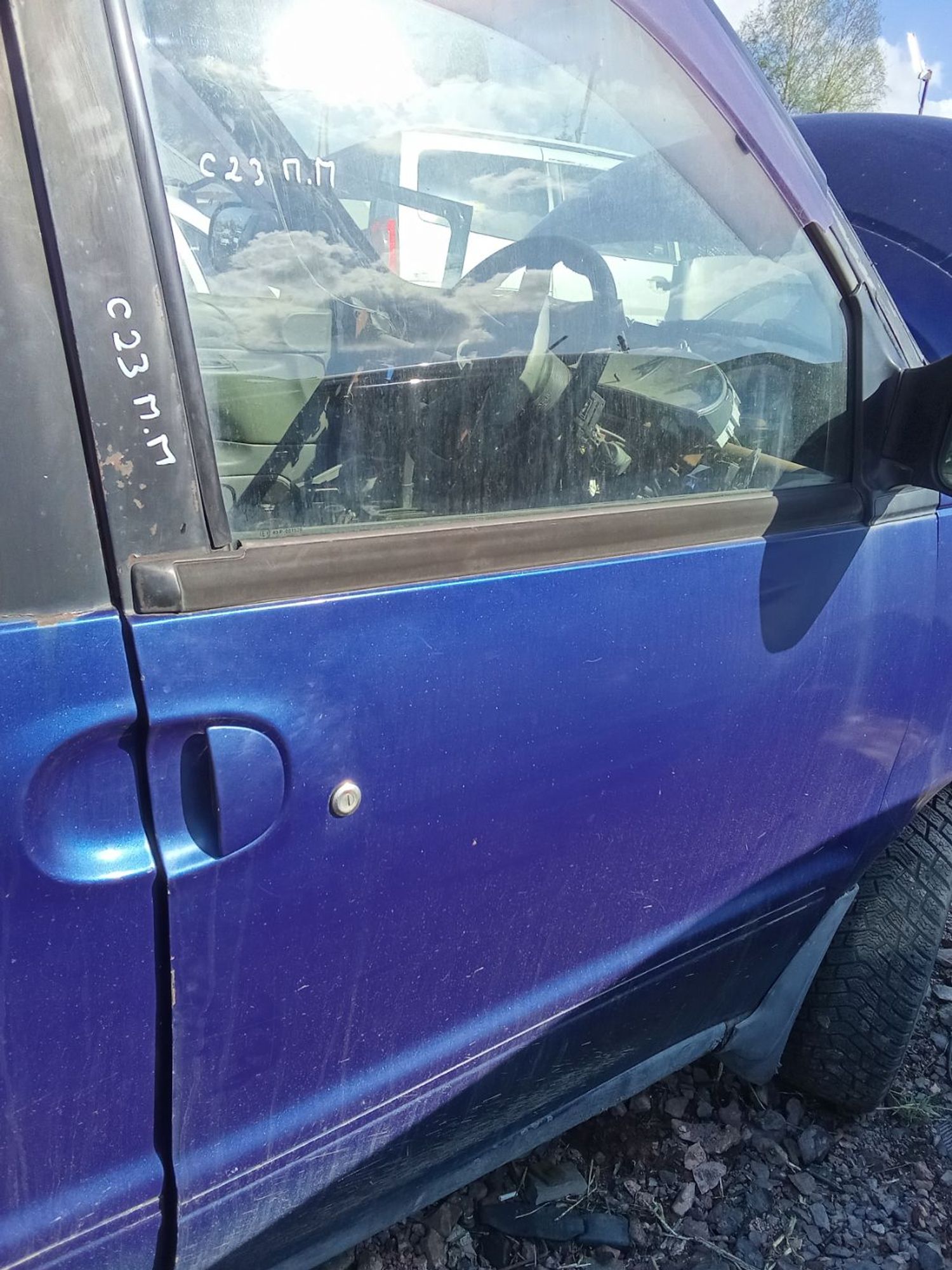 https://ycs.partsauto.market/partsauto-images/thmbs/userImages/7ed63c96fe685f431889ec34ef8f13b8/part/c222d319-3748-4f19-af22-3c841272f066_1778319062493.jpg