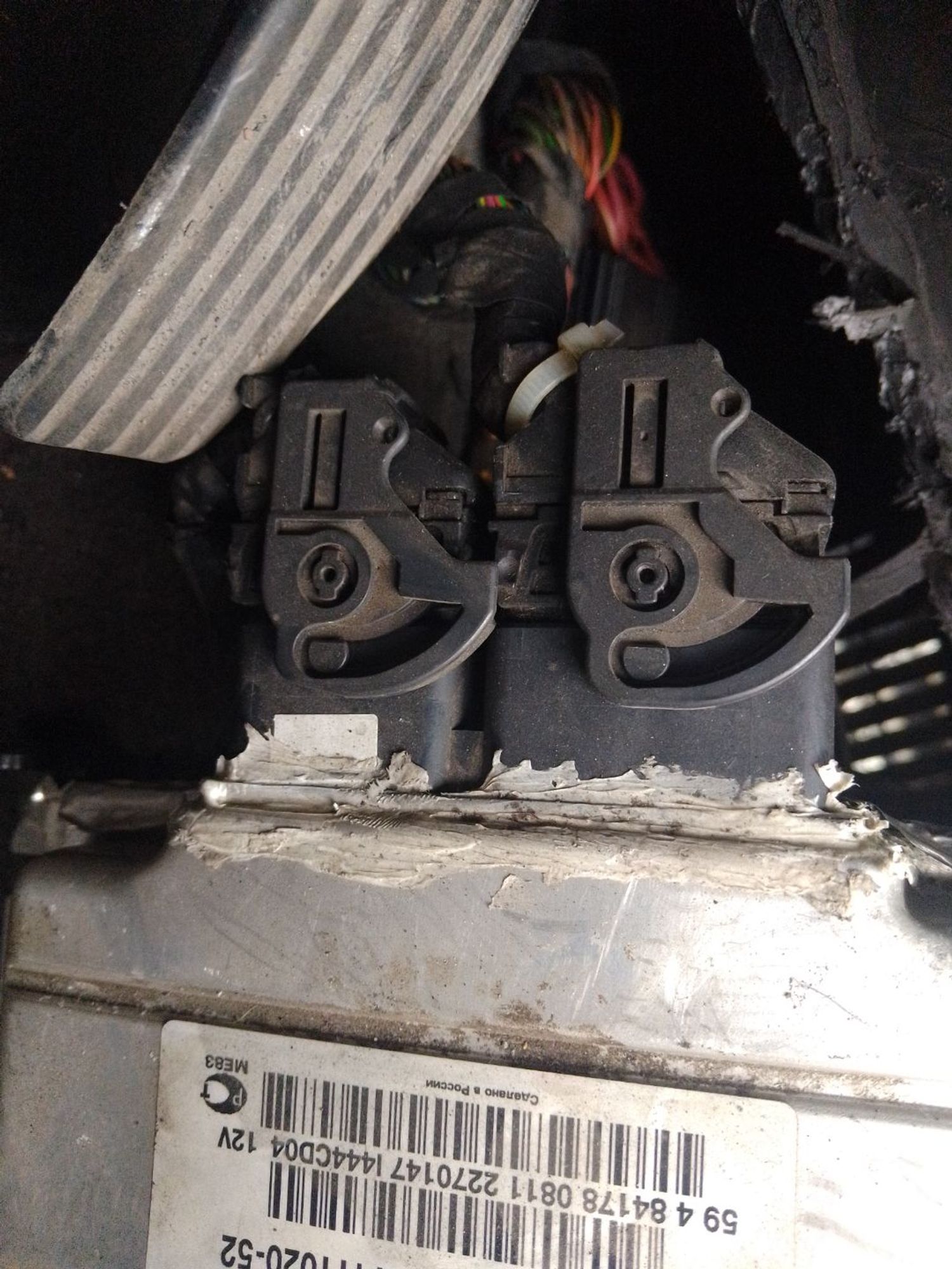 https://ycs.partsauto.market/partsauto-images/thmbs/userImages/7ed63c96fe685f431889ec34ef8f13b8/part/c274d568-0c16-4c30-a359-fb66fceb5ebc_1786242929318.jpg