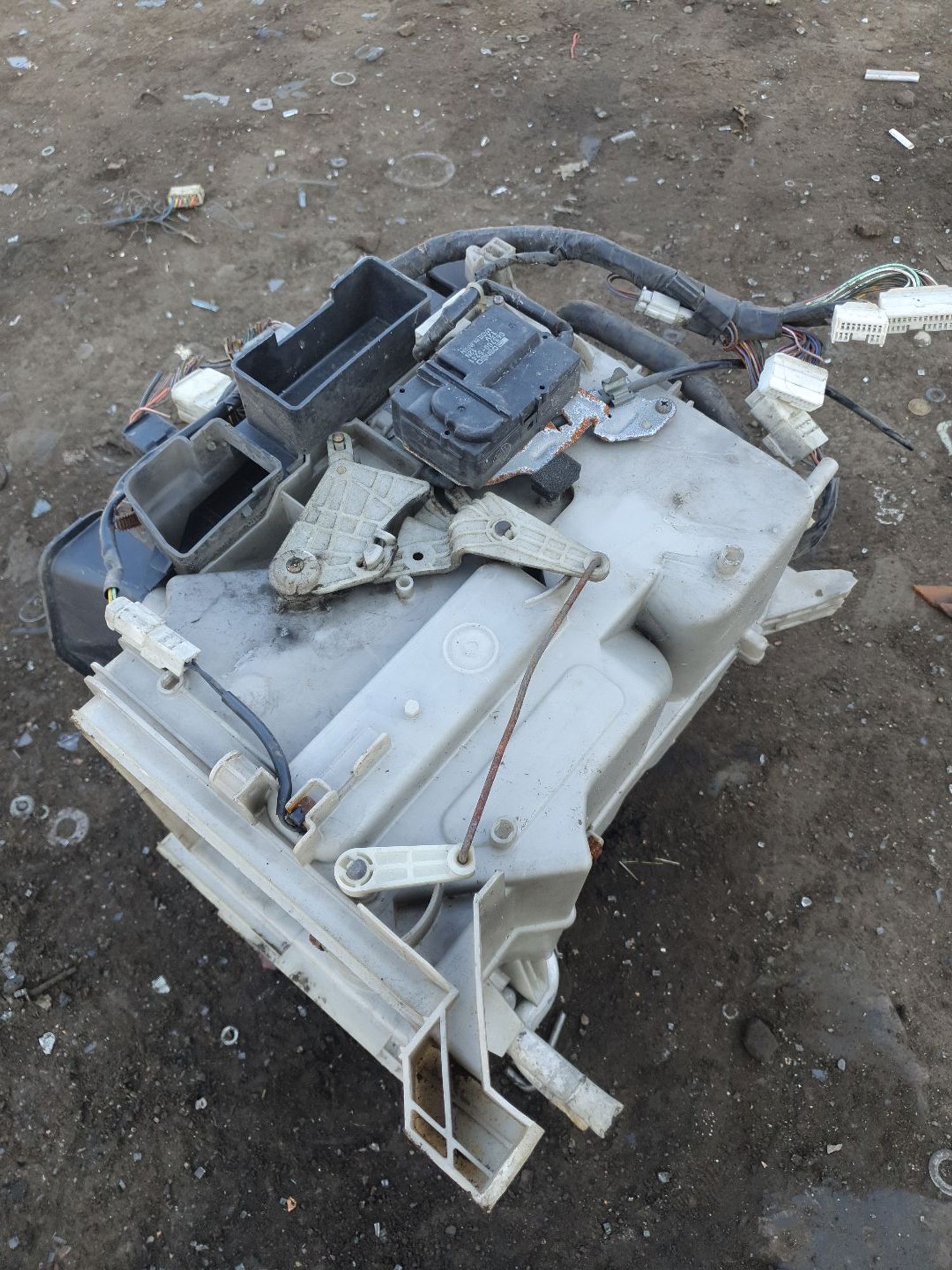 https://ycs.partsauto.market/partsauto-images/thmbs/userImages/7ed63c96fe685f431889ec34ef8f13b8/part/c4e0ae60-a74a-48ba-8c7e-30fd3ddf2667_1786703125852.jpg