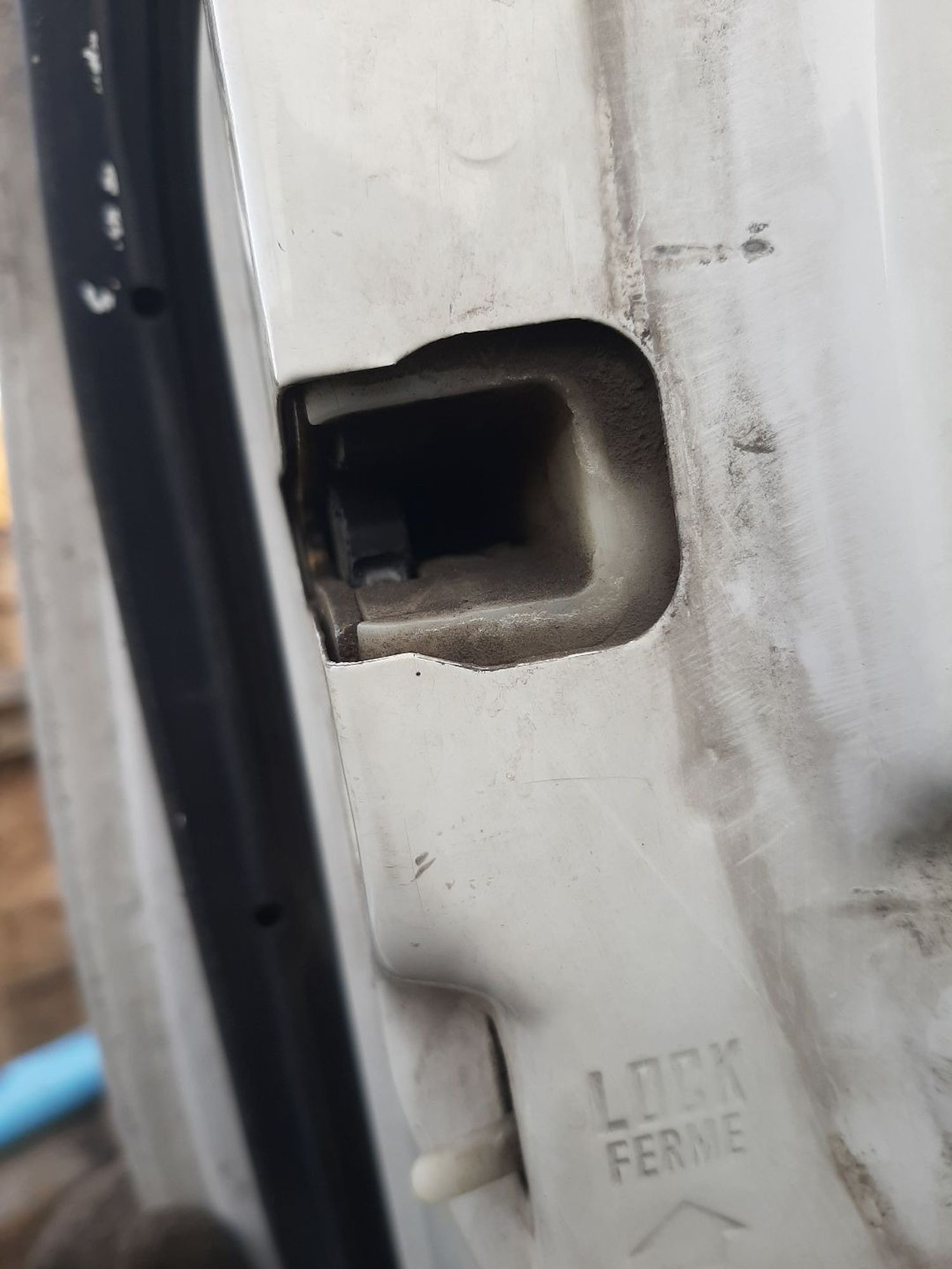 https://ycs.partsauto.market/partsauto-images/thmbs/userImages/7ed63c96fe685f431889ec34ef8f13b8/part/c605b29e-475b-44c2-8b4d-06b406845815_1775735548921.jpg