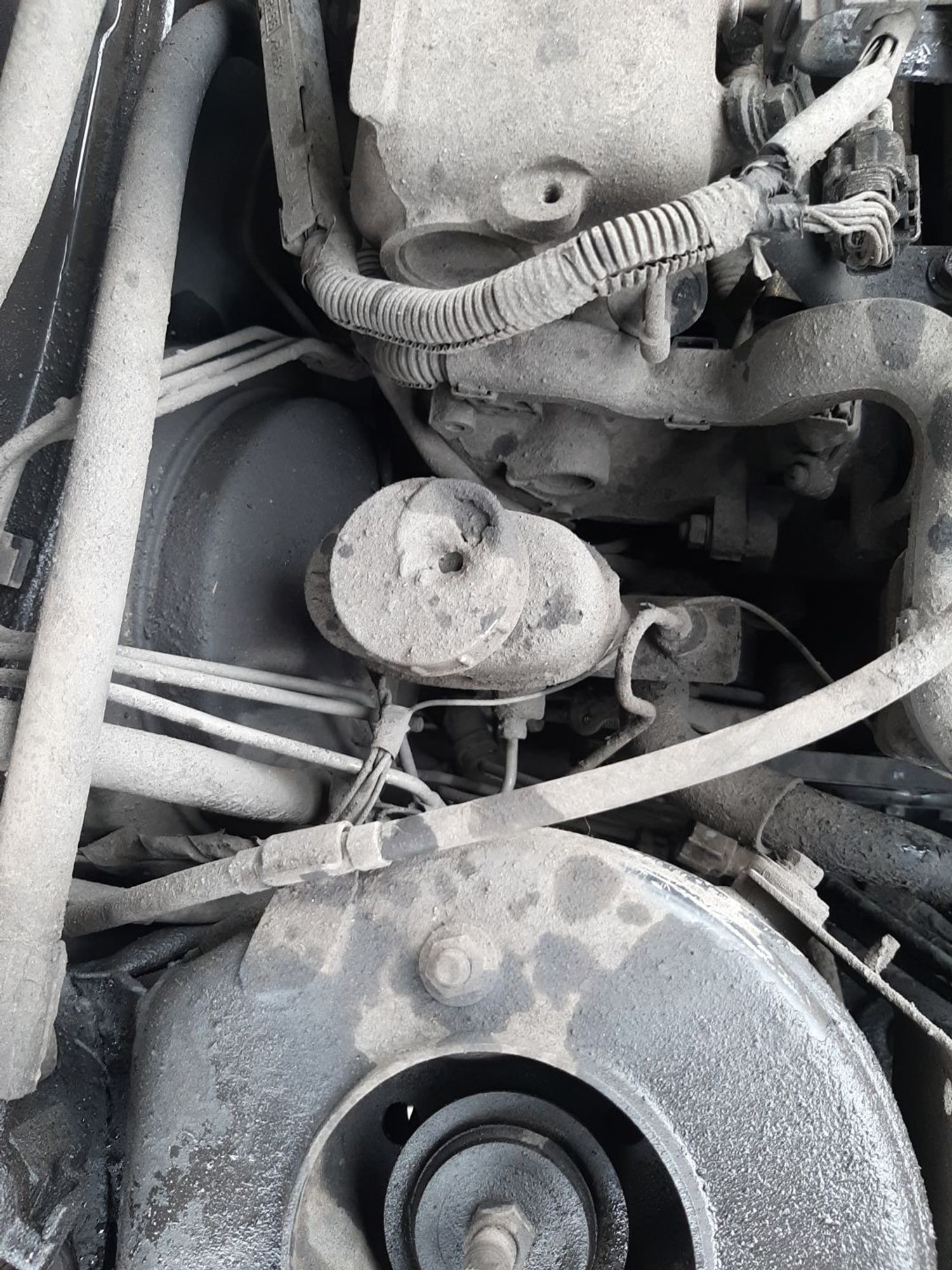 https://ycs.partsauto.market/partsauto-images/thmbs/userImages/7ed63c96fe685f431889ec34ef8f13b8/part/c62a0434-81d6-46db-95f4-a0ffd5fe4ef9_1776055313899.jpg
