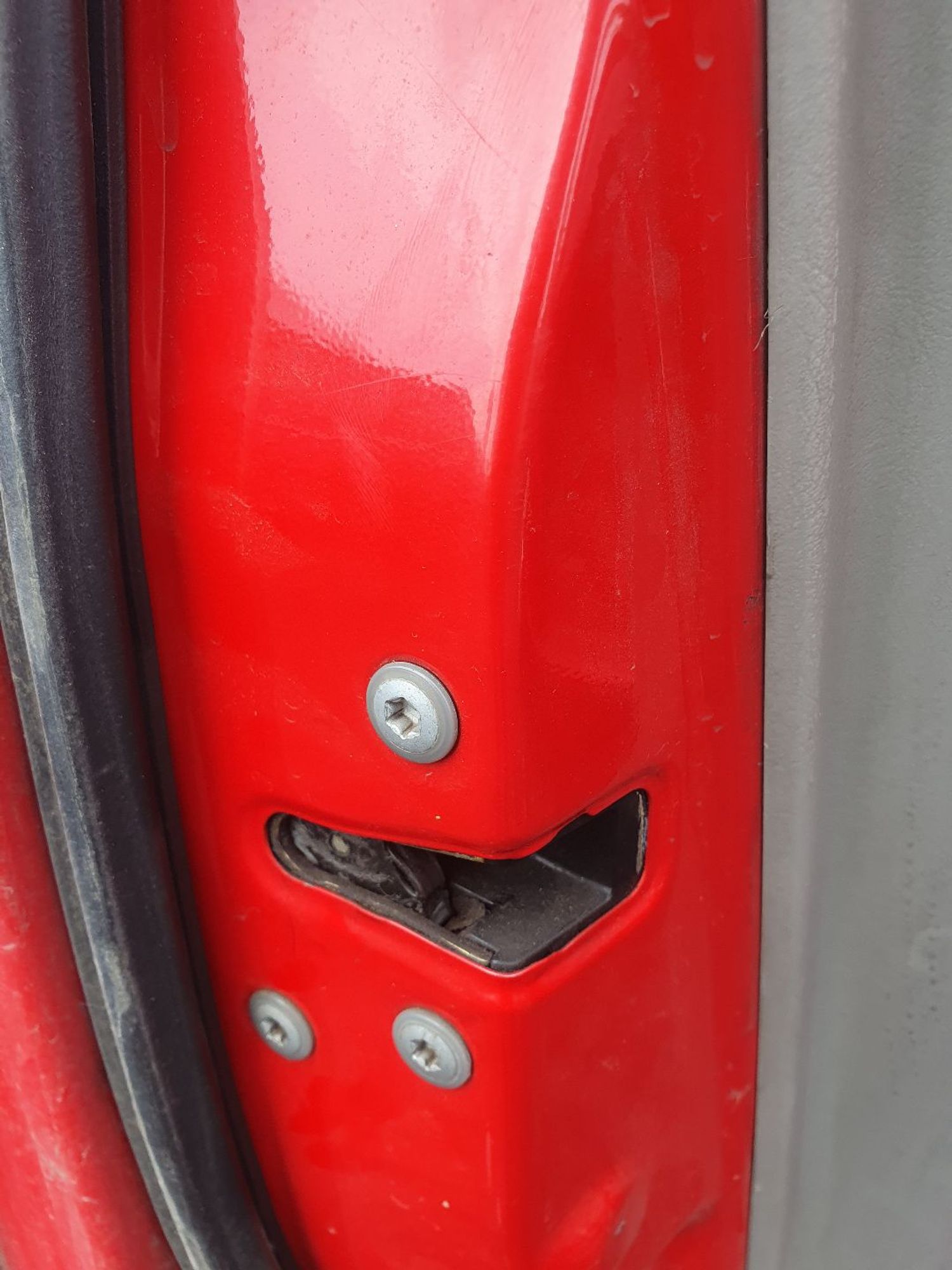https://ycs.partsauto.market/partsauto-images/thmbs/userImages/7ed63c96fe685f431889ec34ef8f13b8/part/c6ac7e31-8d59-43e7-9ef3-10ff7db6369d_1779347594125.jpg