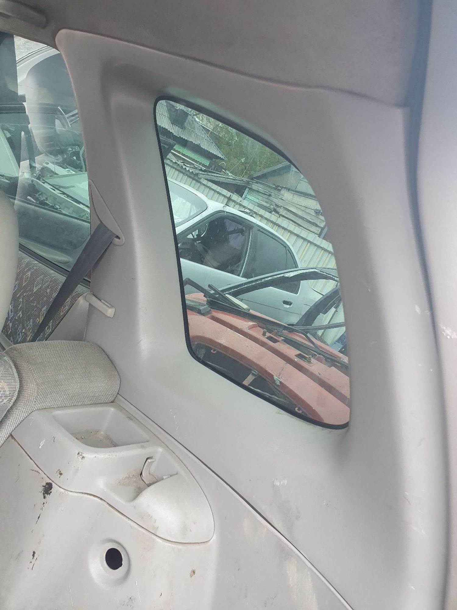 https://ycs.partsauto.market/partsauto-images/thmbs/userImages/7ed63c96fe685f431889ec34ef8f13b8/part/c7a9259a-14fb-401b-a799-92956f048d3f_1779355688952.jpg