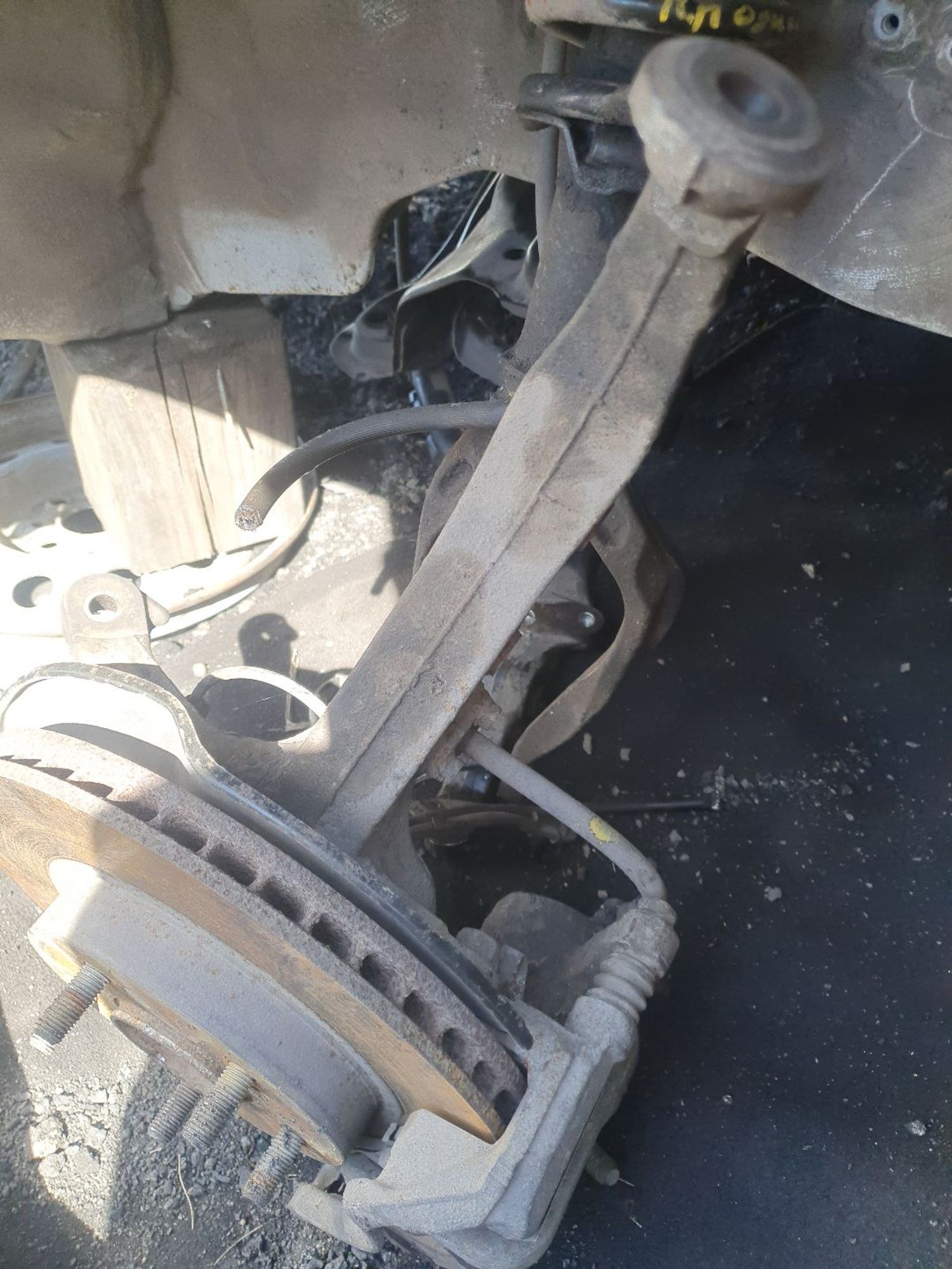 https://ycs.partsauto.market/partsauto-images/thmbs/userImages/7ed63c96fe685f431889ec34ef8f13b8/part/c88e9f5a-0b5e-4f34-9cc3-74f1ce0f6e13_1778315504394.jpg