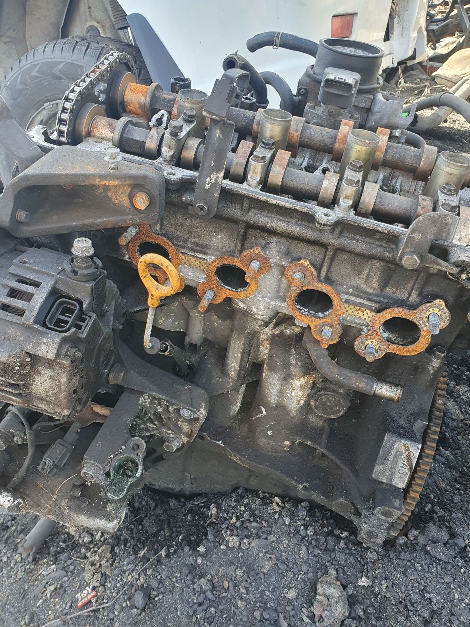 https://ycs.partsauto.market/partsauto-images/thmbs/userImages/7ed63c96fe685f431889ec34ef8f13b8/part/cace8be8-10fa-45ba-8eb8-010c70374bd8_1777542005672.jpg