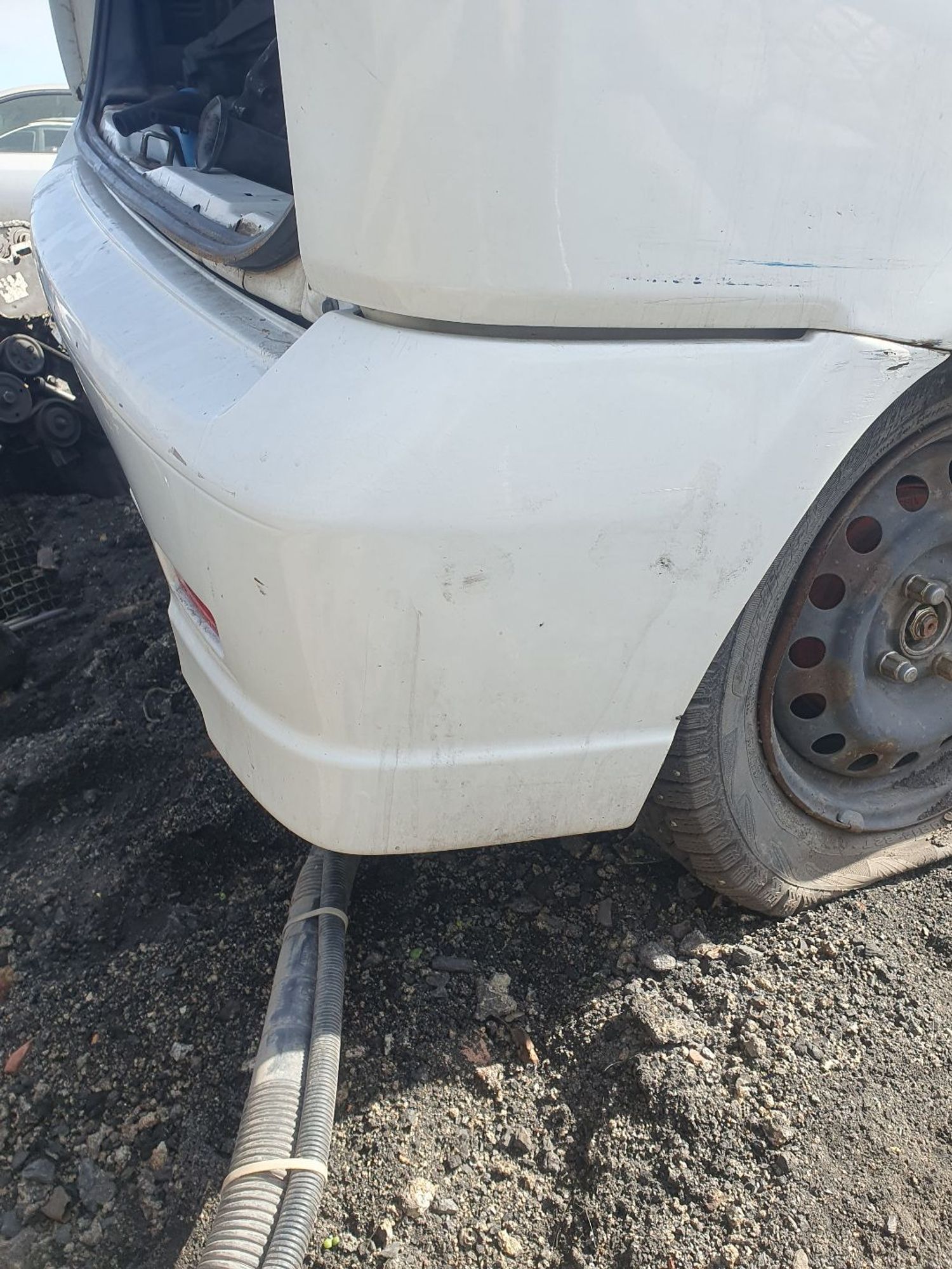 https://ycs.partsauto.market/partsauto-images/thmbs/userImages/7ed63c96fe685f431889ec34ef8f13b8/part/cadb4174-5d42-4148-832e-7af9e8da5fdf_1777535765840.jpg