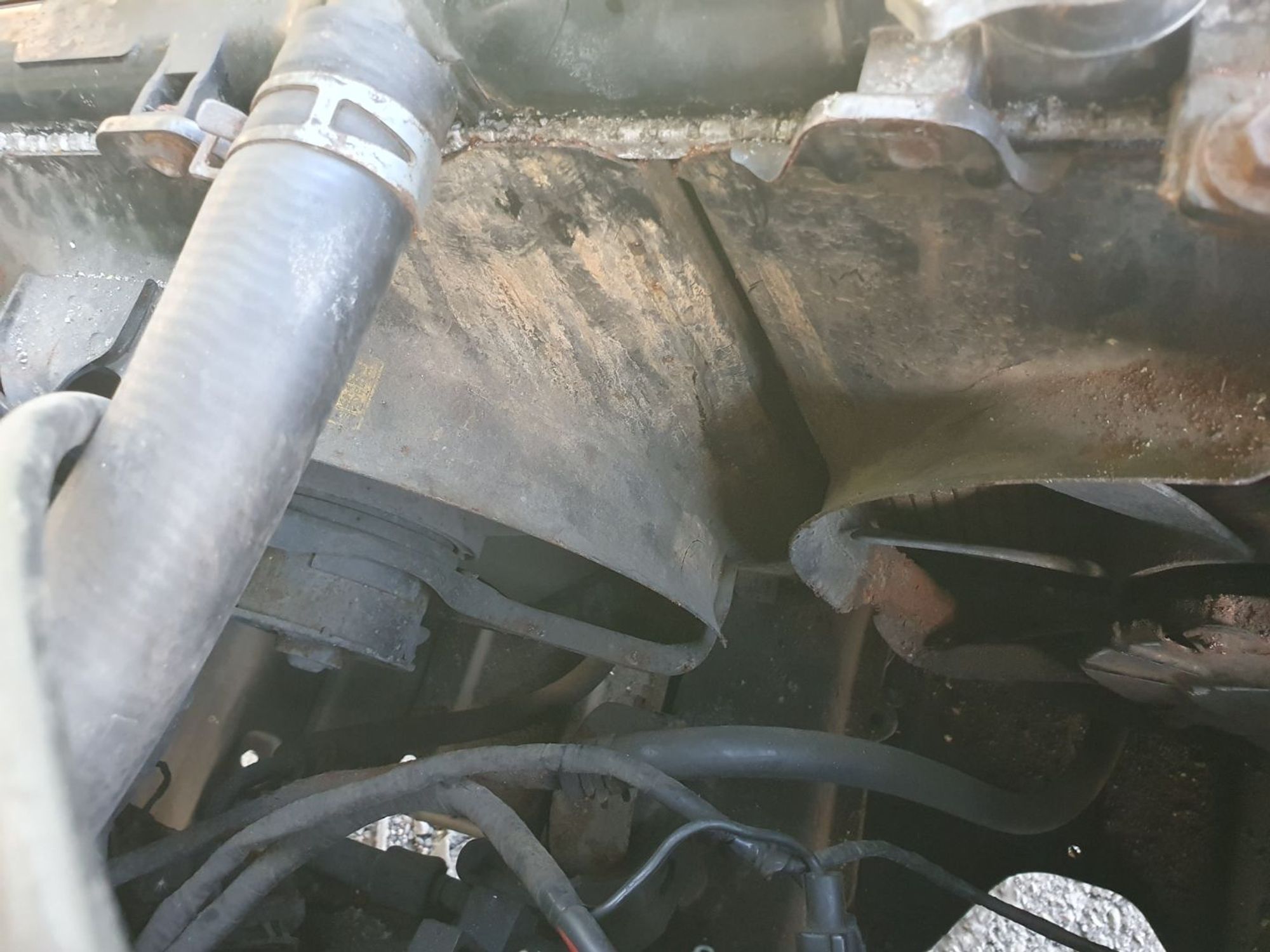 https://ycs.partsauto.market/partsauto-images/thmbs/userImages/7ed63c96fe685f431889ec34ef8f13b8/part/cb15eac7-3b99-4881-a26c-f4ef926f9b14_1786687871243.jpg