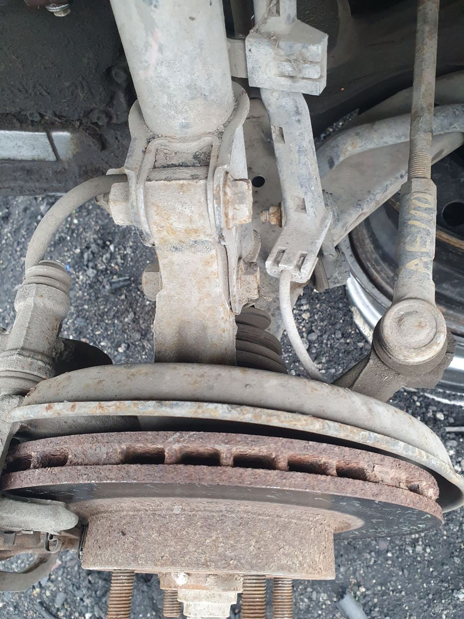 https://ycs.partsauto.market/partsauto-images/thmbs/userImages/7ed63c96fe685f431889ec34ef8f13b8/part/ce8a2624-a214-49ce-b8a3-d7604a21f9d7_1779417673386.jpg