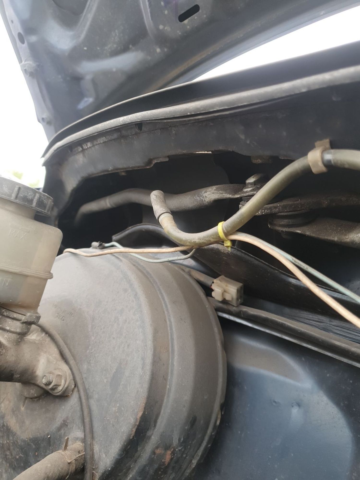 https://ycs.partsauto.market/partsauto-images/thmbs/userImages/7ed63c96fe685f431889ec34ef8f13b8/part/ceb2c225-5b07-4908-b2cb-3db297599adf_1779010376381.jpg