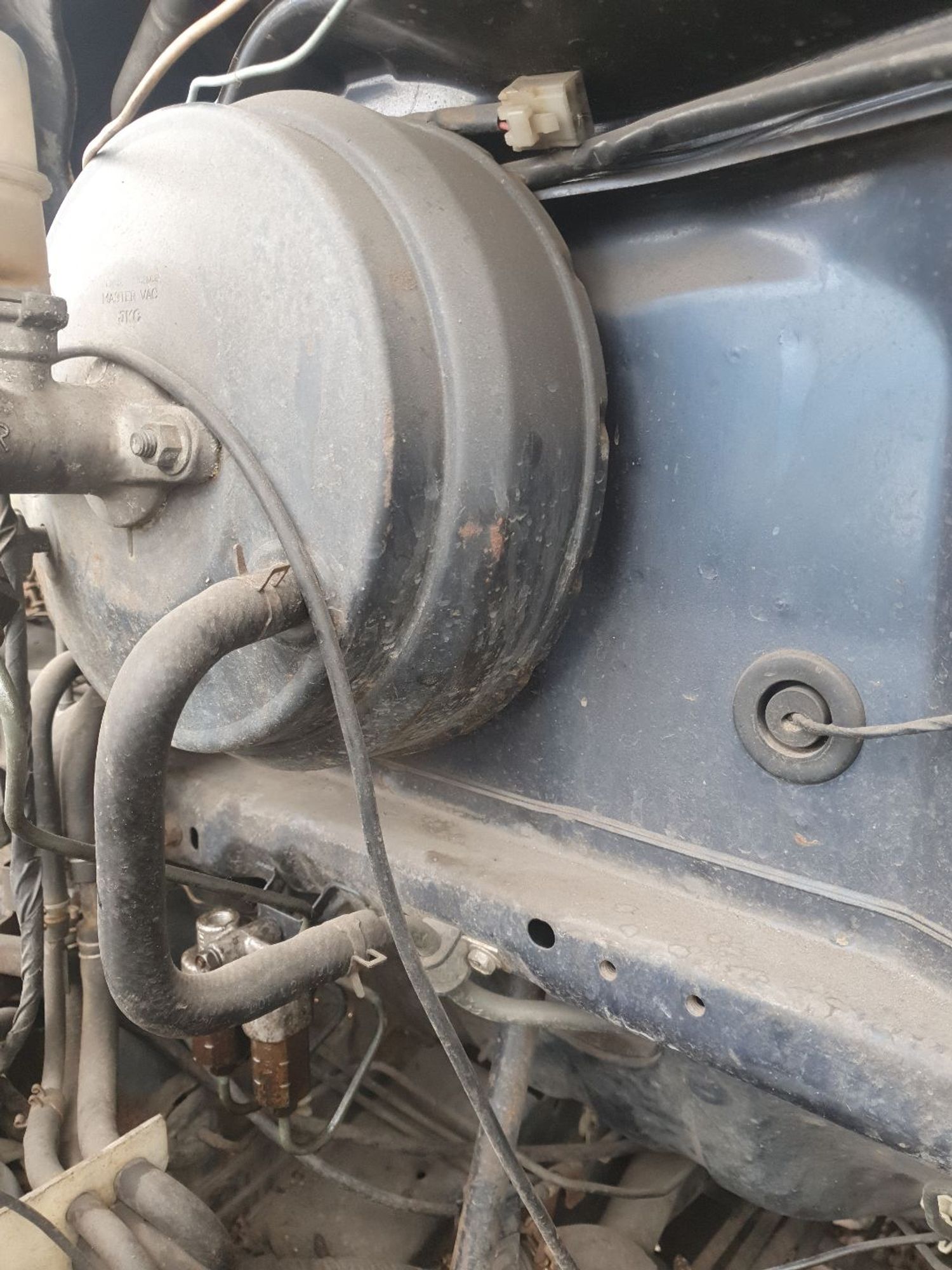 https://ycs.partsauto.market/partsauto-images/thmbs/userImages/7ed63c96fe685f431889ec34ef8f13b8/part/cf956f4c-cf60-4ea9-b6f6-807dcb4d26e5_1779010414540.jpg