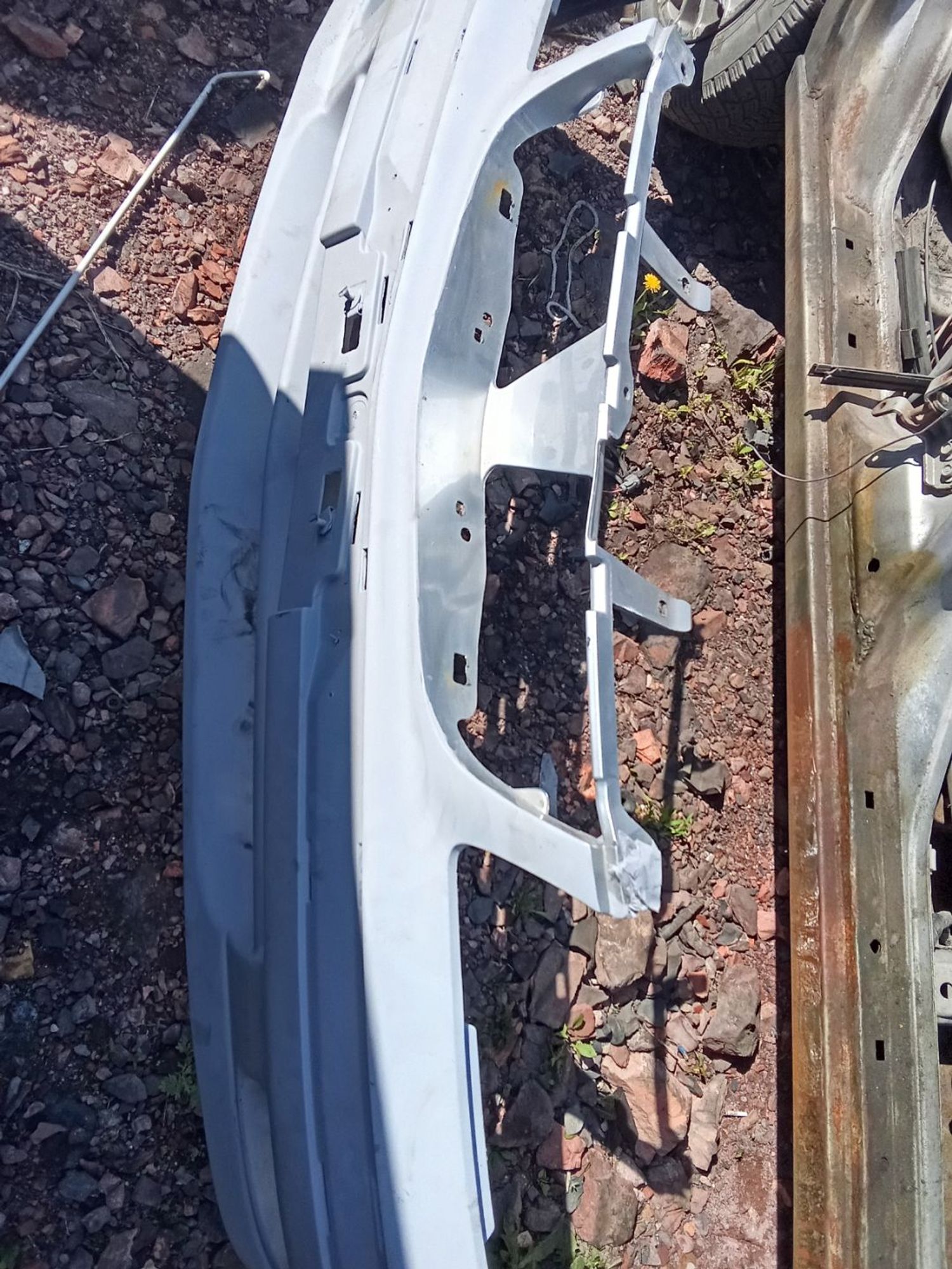 https://ycs.partsauto.market/partsauto-images/thmbs/userImages/7ed63c96fe685f431889ec34ef8f13b8/part/d15dfcf1-0bf8-4b45-aed5-93e562345da4_1780718905936.jpg